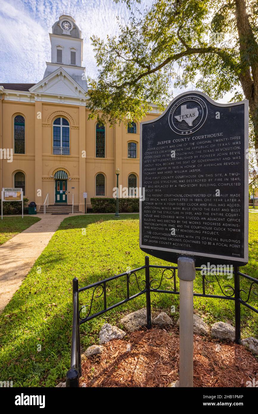Jasper, Texas, USA October 17, 2021 The Jasper County Courthouse