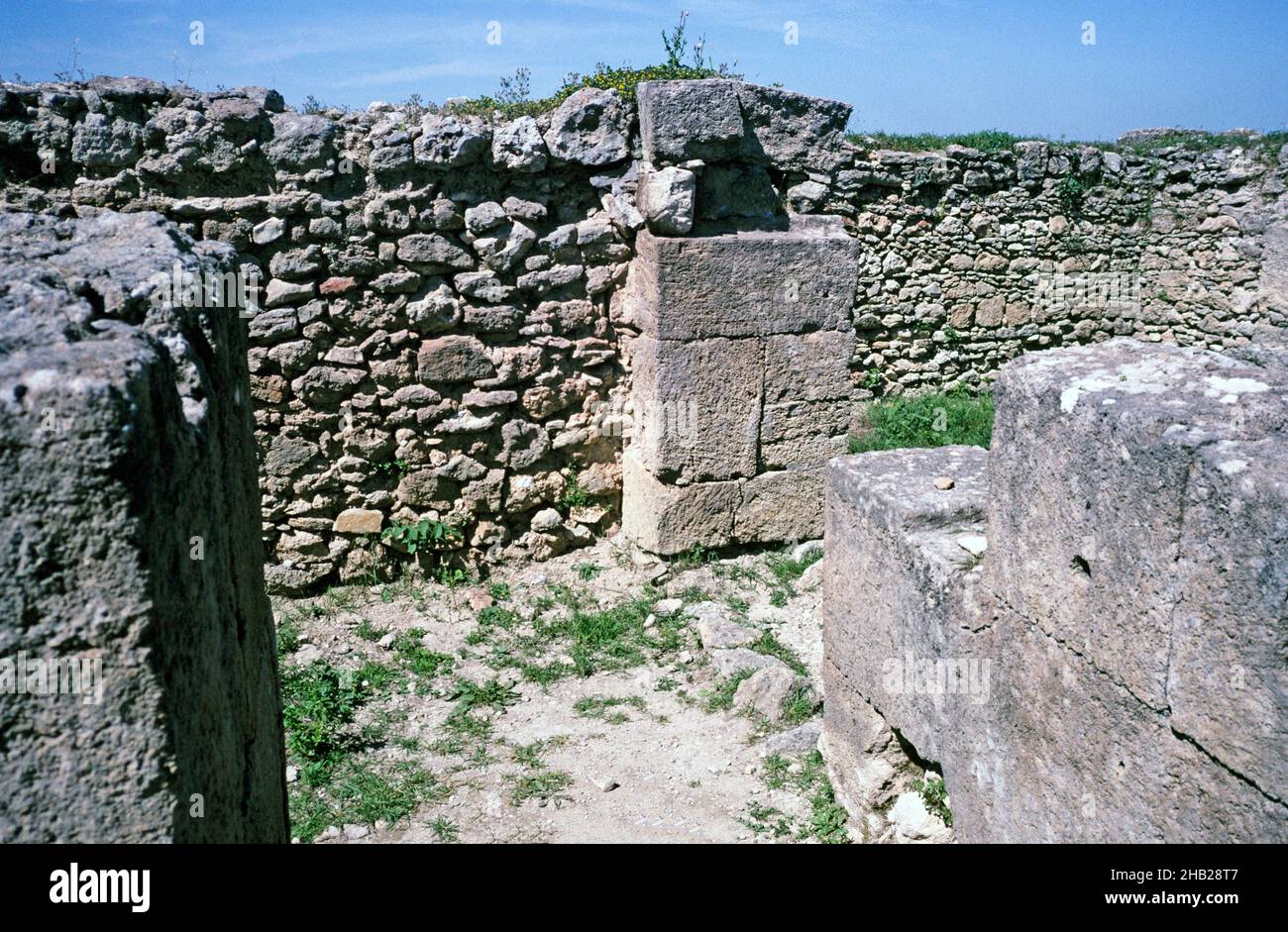 Prehistoric archaeological site at Ugarit, Syria in 1998 - archive room where hundreds of clay tablets in Ugaritic script were found Stock Photo