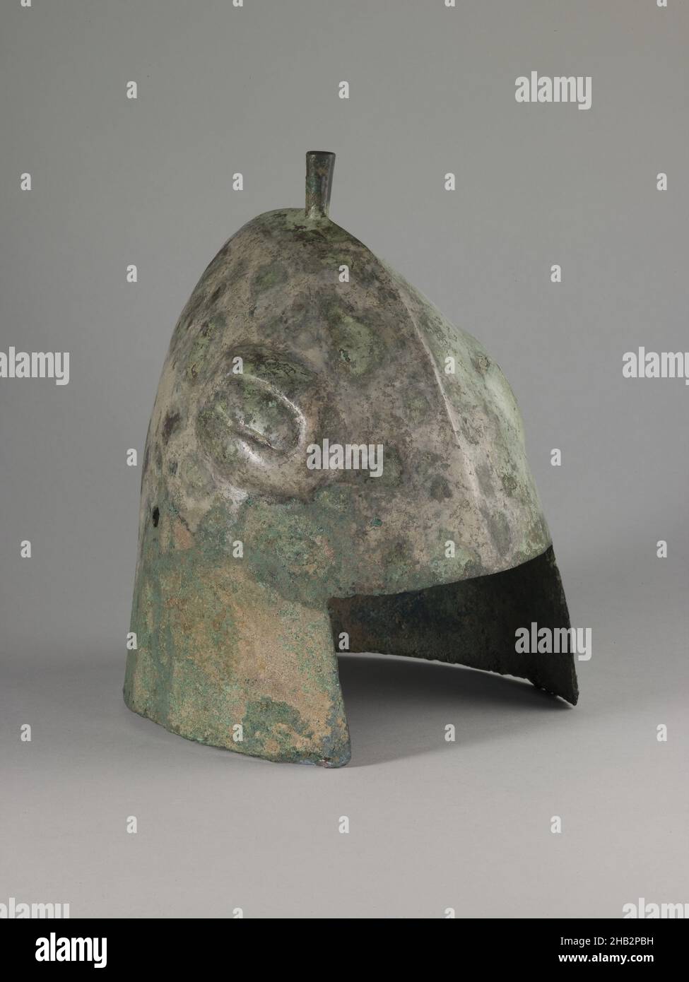 Helmet (zhou), Chinese, Shang dynasty, 1600–1050 BC, 13th–early 11th century BC, Bronze, China, Asia, Arms & armor, metalwork, height: 9 1/2 in. (24.1 cm Stock Photo