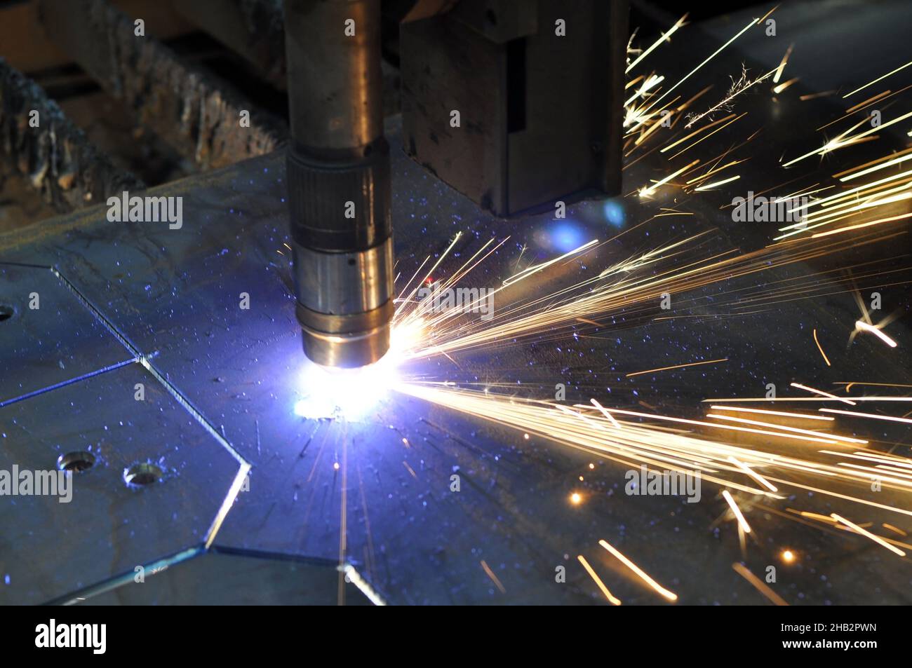 Plasma cutting of metal with CNC, modern industrial technologies