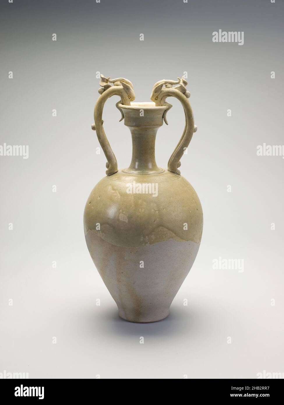 Chinese Amphora High Resolution Stock Photography and Images - Alamy