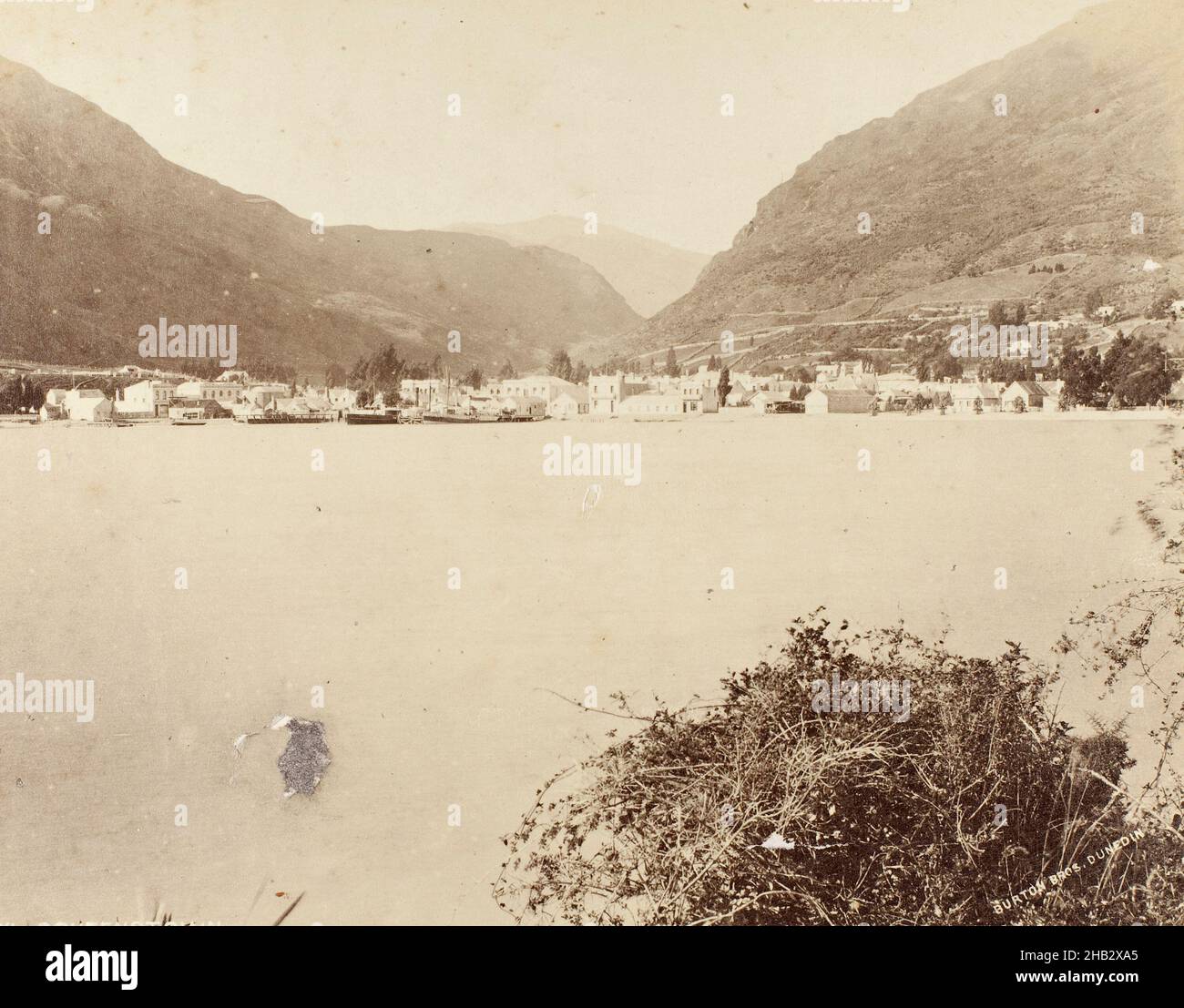 Queenstown, Burton Brothers studio, photography studio, circa 1880