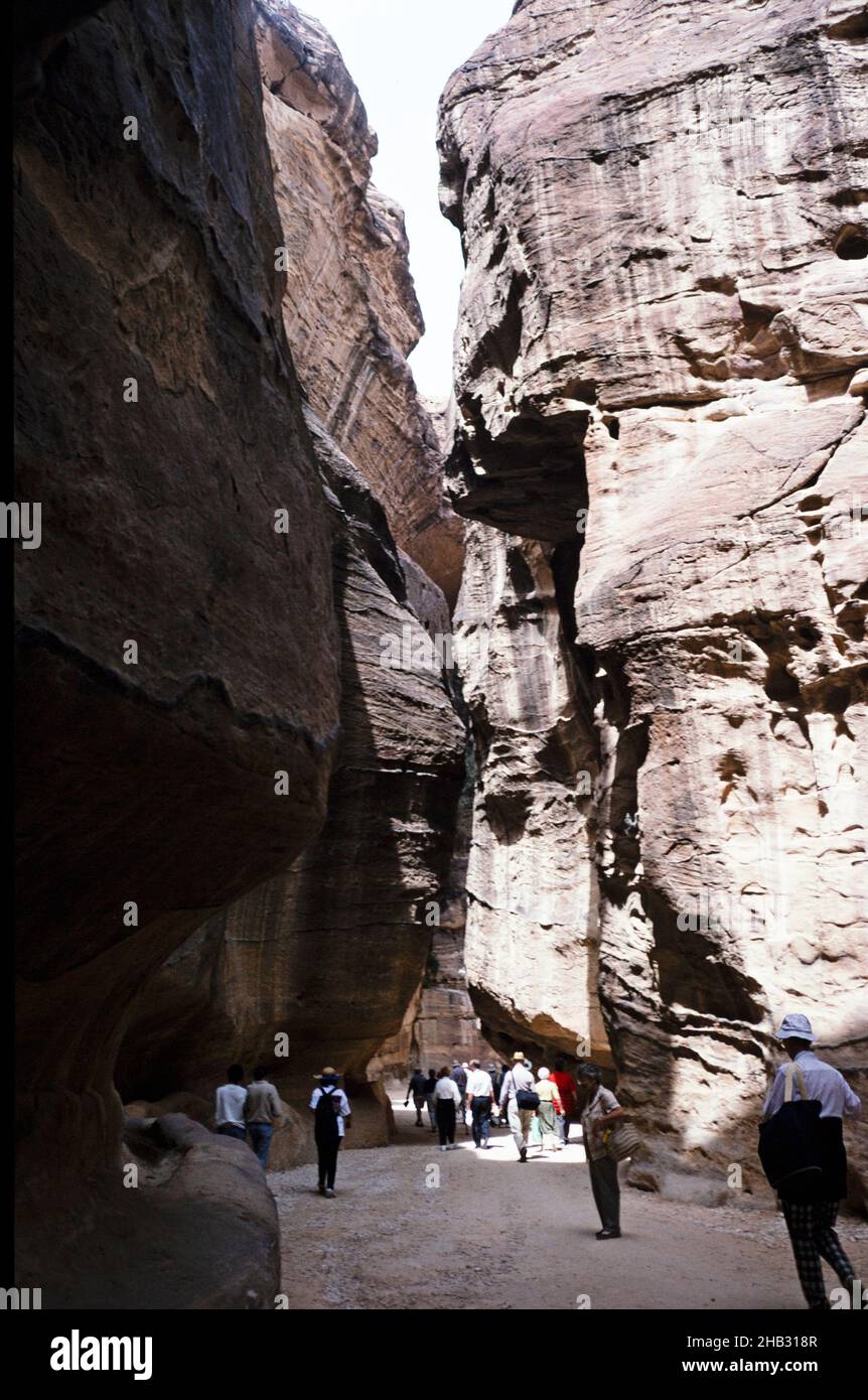 Petra walking tour hi-res stock photography and images - Alamy