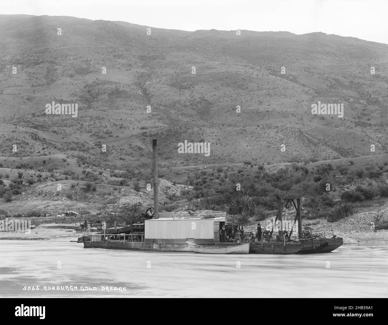 Roxburgh gold dredge, Burton Brothers studio, photography studio, New