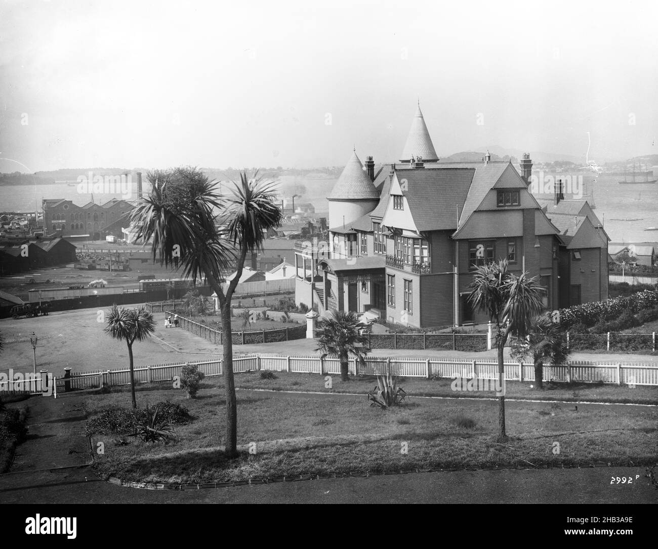 [view showing Glenalvon], Muir & Moodie studio, photography studio