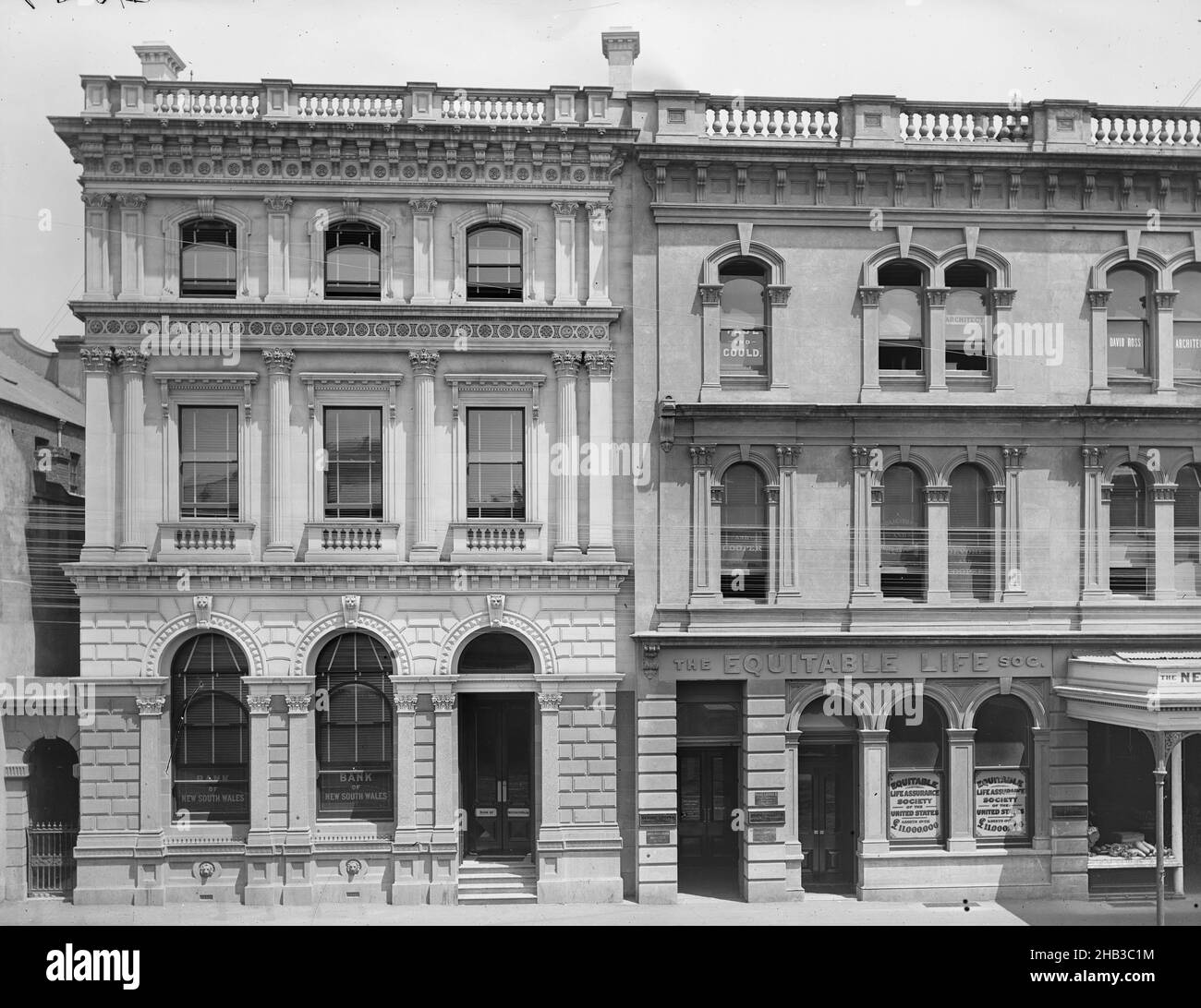 [Bank, Auckland], Burton Brothers studio, photography studio, Dunedin, gelatin dry plate process, Bank of New South Wales and Equitable Life Society Premises Stock Photo