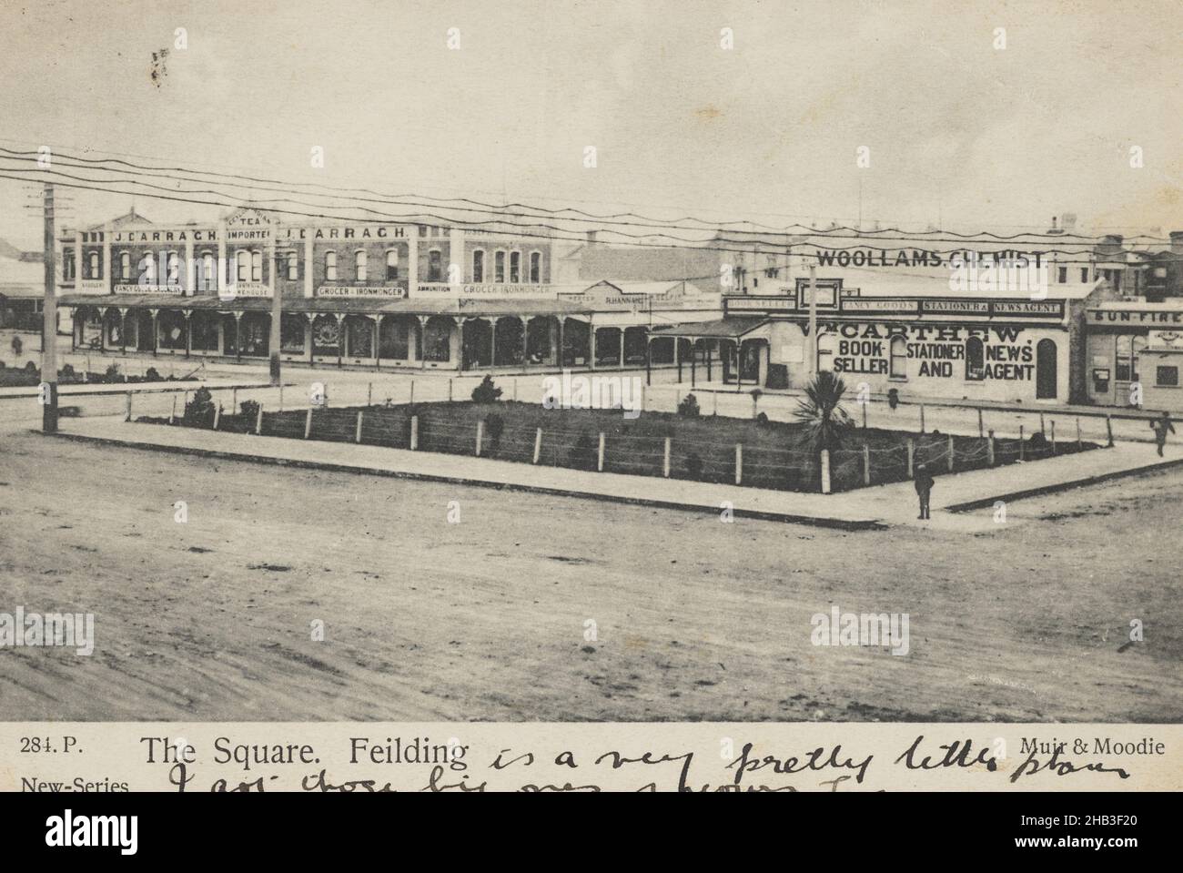 Square Fielding Feilding the square hi-res stock photography and images - Alamy