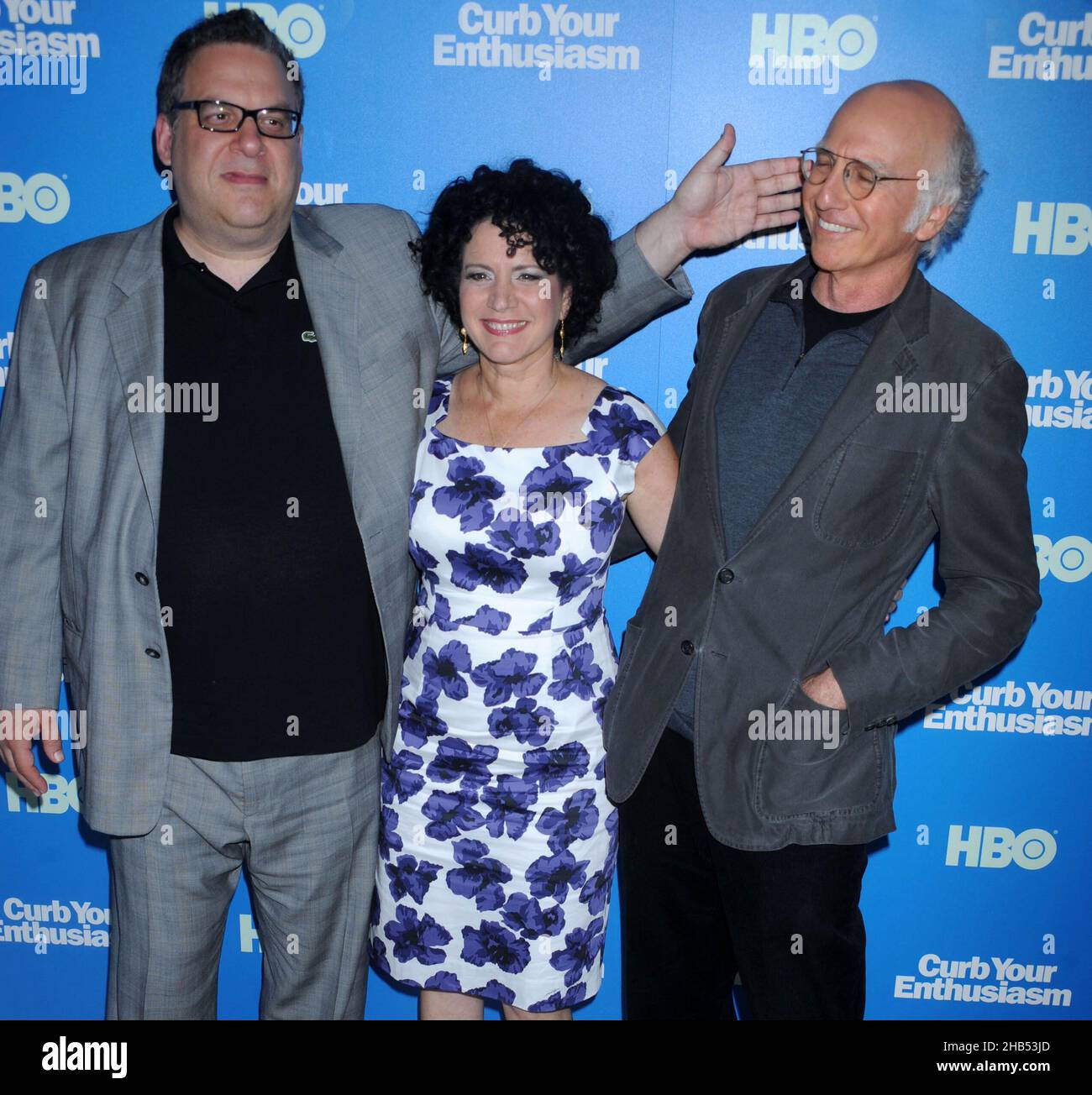 Manhattan, United States Of America. 06th July, 2011. NEW YORK, NY - JULY 06: Jeff Garlin Susie Essman Larry David attends the 'Curb Your Enthusiasm' Season 8 premiere at the Time Warner Screening Room on July 6, 2011 in New York City People: Jeff Garlin Susie Essman Larry David Credit: Storms Media Group/Alamy Live News Stock Photo