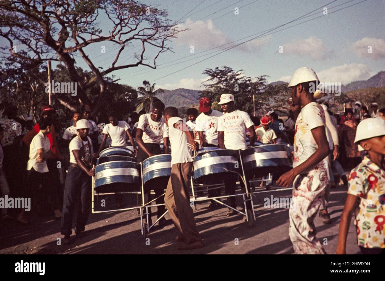 Steel drums trinidad hires stock photography and images Alamy
