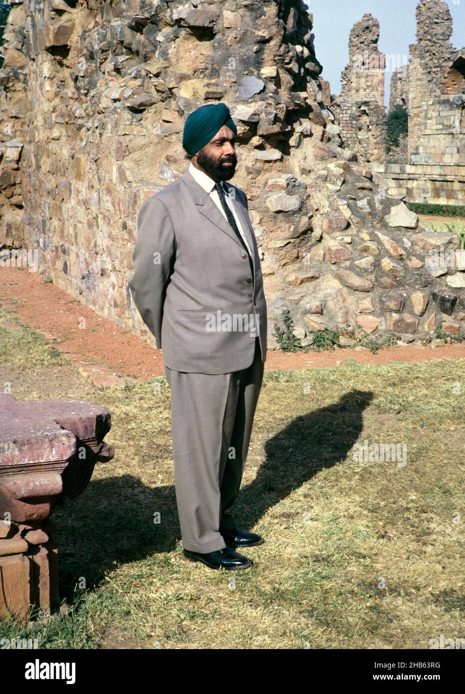 Grey coat pant with turban deals