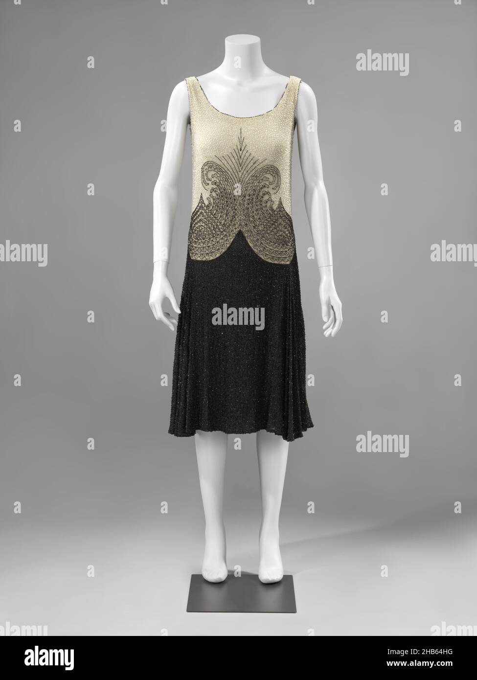 Black flared skirt hi-res stock photography and images - Alamy