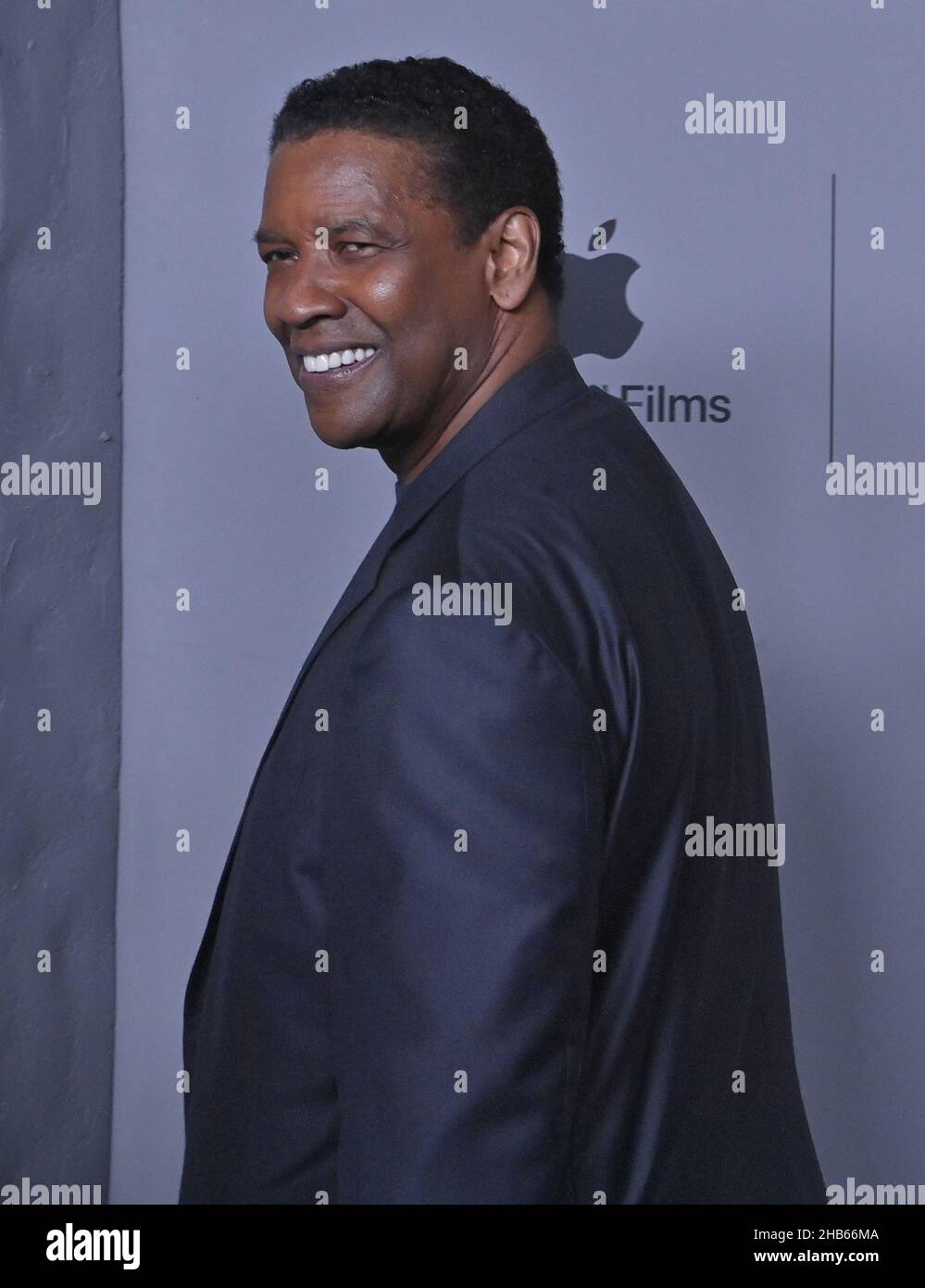 Los Angeles, USA. 17th Dec, 2021. Cast member Denzel Washington attends the premiere of the motion picture historical war thriller 'The Tragedy of Macbeth' at the DGA Theatre in Los Angeles on Thursday, December 16, 2021. Storyline: A Scottish lord becomes convinced by a trio of witches that he will become the next King of Scotland, and his ambitious wife supports him in his plans of seizing power. Photo by Jim Ruymen/UPI Credit: UPI/Alamy Live News Stock Photo