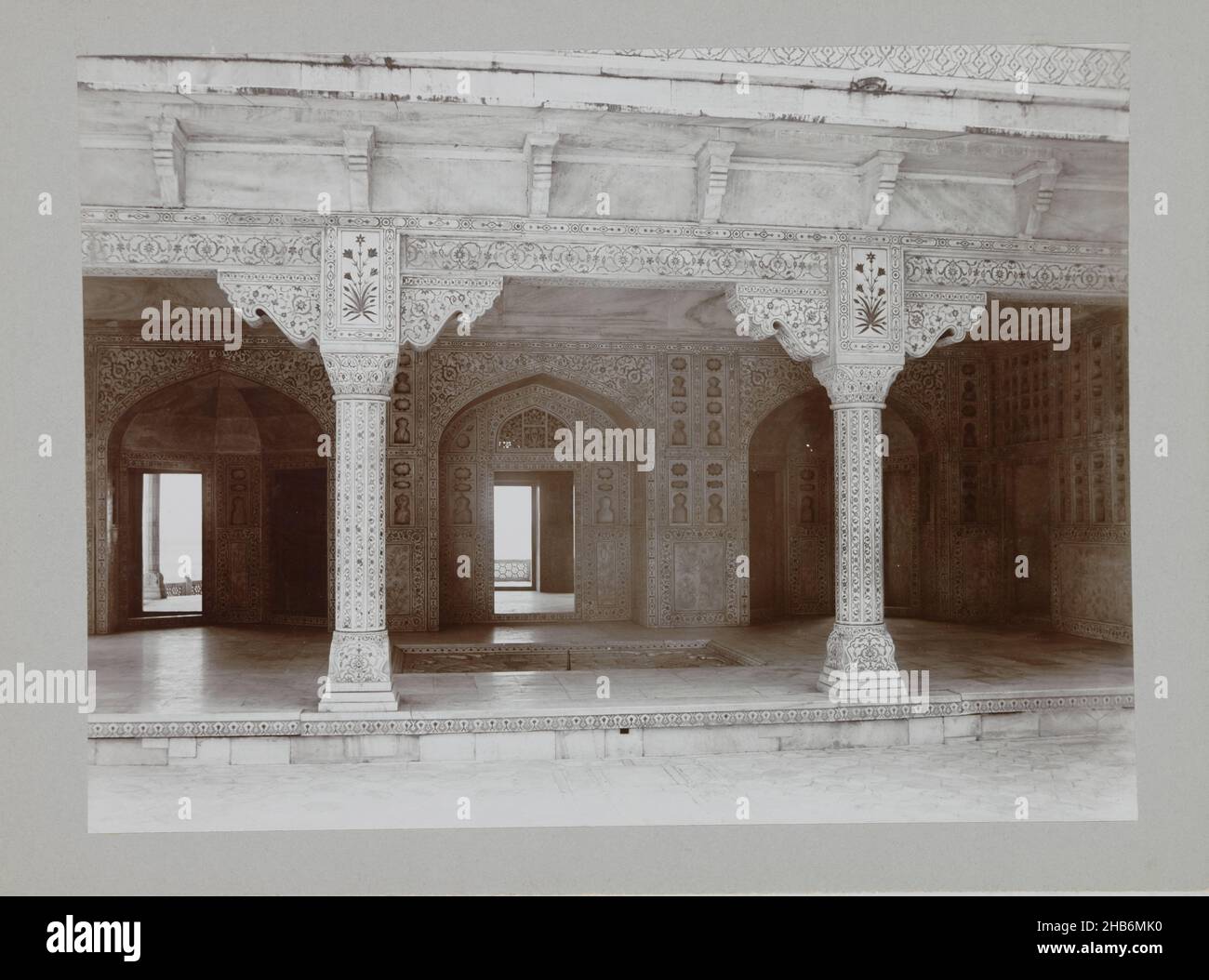 Inside of Musamman Burj, Inside of the tower Musamman Burj which is part of the Fort of Agra, a fountain can be seen in the middle of the floor., anonymous, Agra, c. 1895 - c. 1915, paper, cardboard, height 210 mm × width 282 mmheight 244 mm × width 329 mm Stock Photo