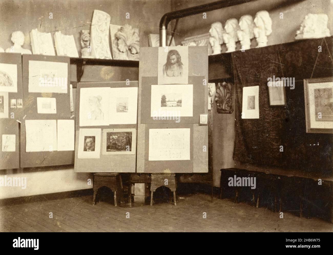 Room with drawings, prints and sculptures during an exhibition by Molkenboer, anonymous, unknown, 1880 - 1910, photographic support, cardboard, albumen print, height 77 mm × width 110 mmheight 100 mm × width 130 mm Stock Photo
