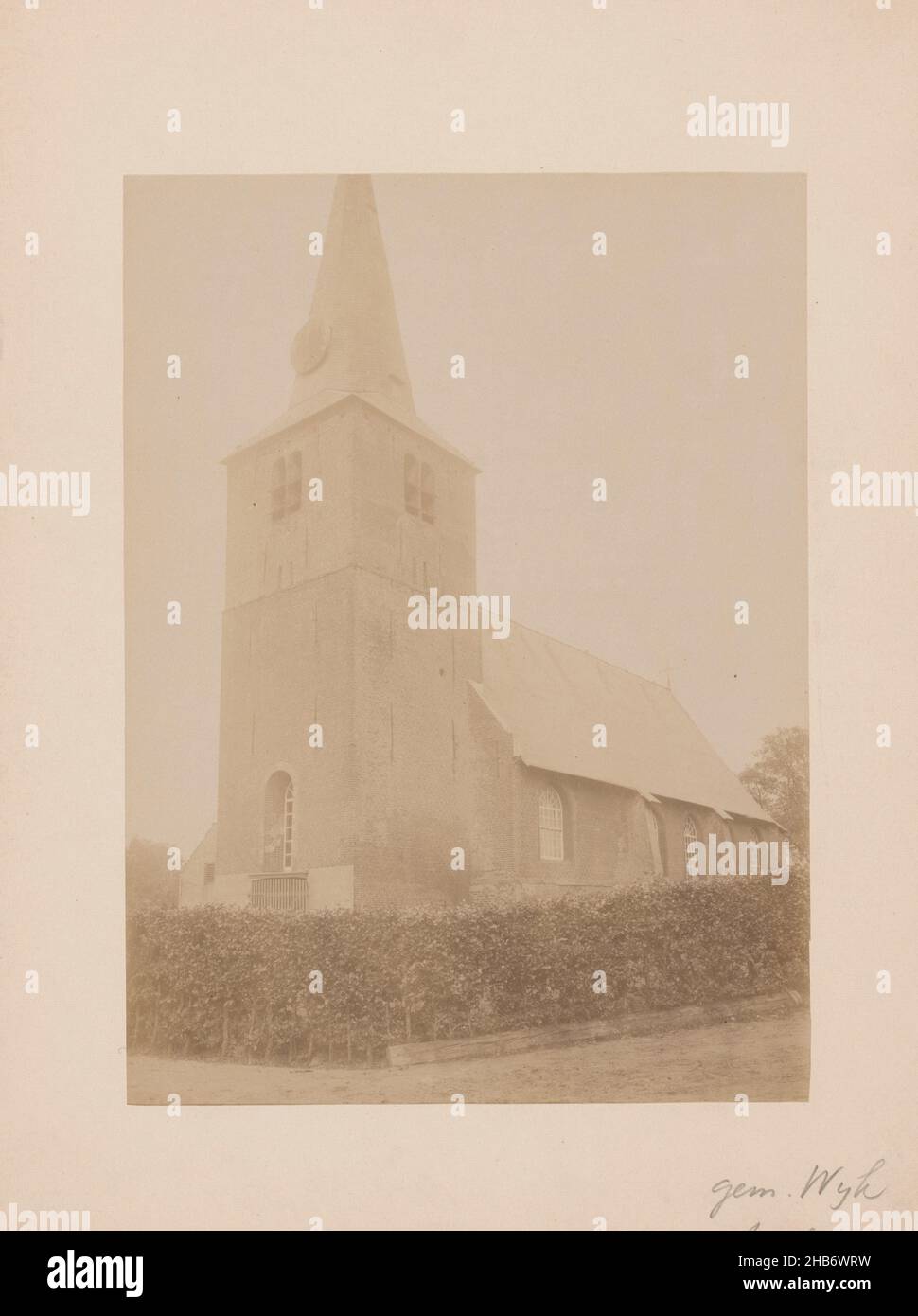 View of the Reformed Church in Wijk en Aalburg, anoniem (Monumentenzorg) (attributed to), Wijk en Aalburg, 1904, photographic support, cardboard, albumen print, height 230 mm × width 169 mm Stock Photo