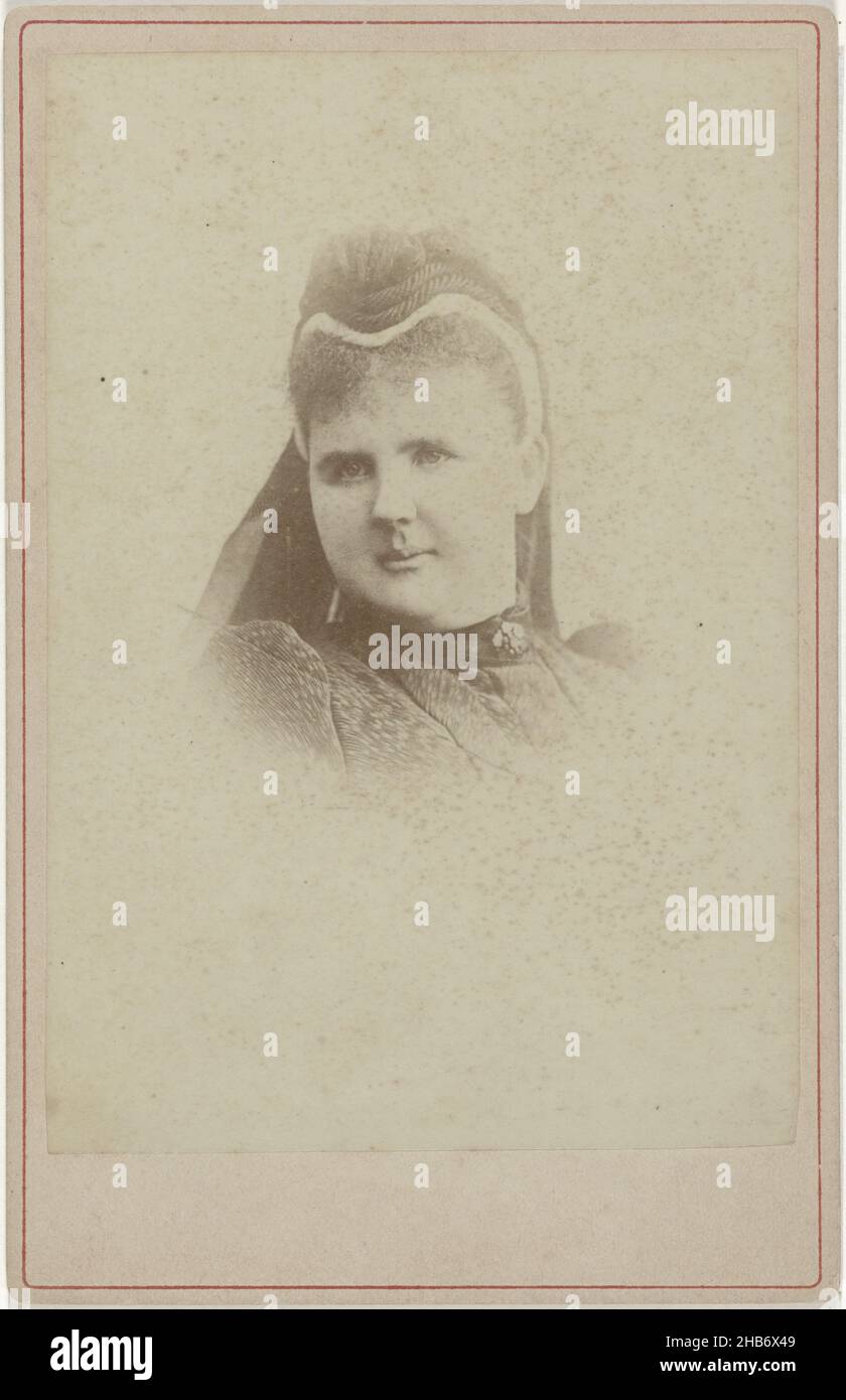 Portrait of Emma, Queen Regent of the Netherlands, anonymous, Netherlands, 1890 - 1910, paper, albumen print, height 141 mm × width 96 mm Stock Photo