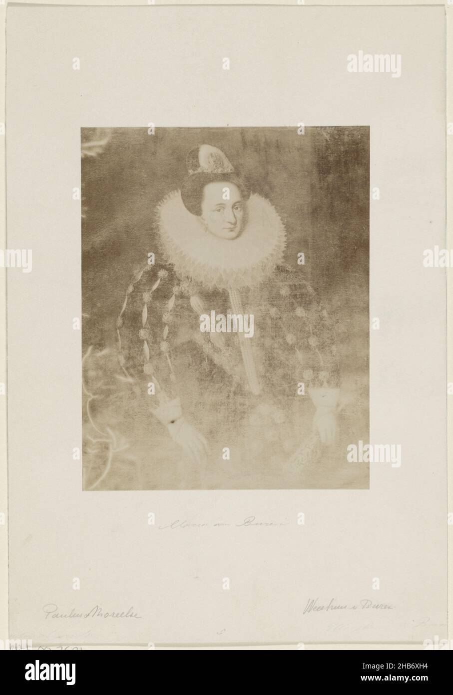 Portrait of Maria, Princess of Orange. In her left hand a fan., anonymous, after: Paulus Moreelse (attributed to), Netherlands, 1850 - 1930, photographic support, height 184 mm × width 147 mm Stock Photo