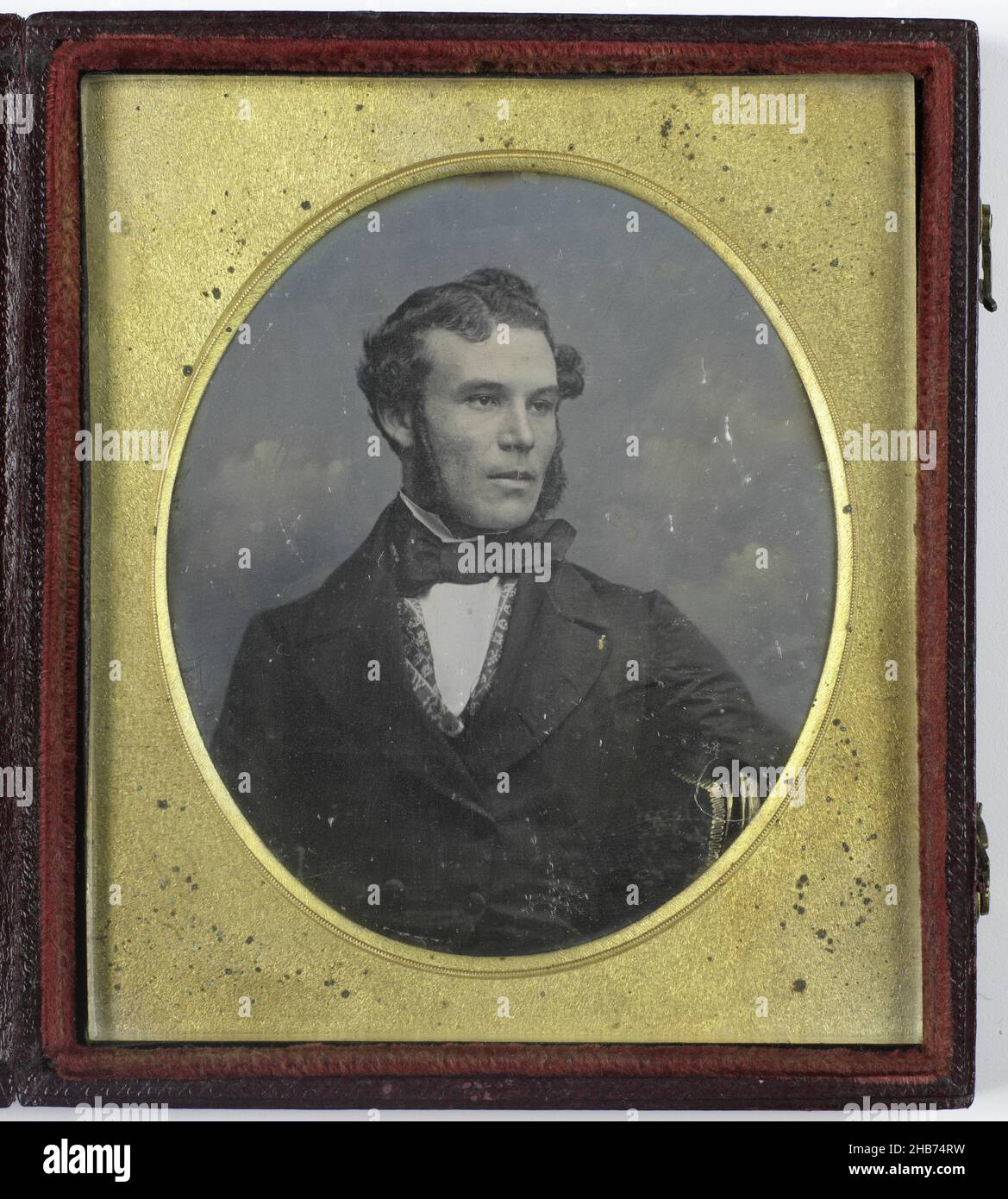Portrait of an unknown man, William Edward Kilburn, 1852 - 1855, copper (metal), glass, height 71 mm × width 61 mm Stock Photo