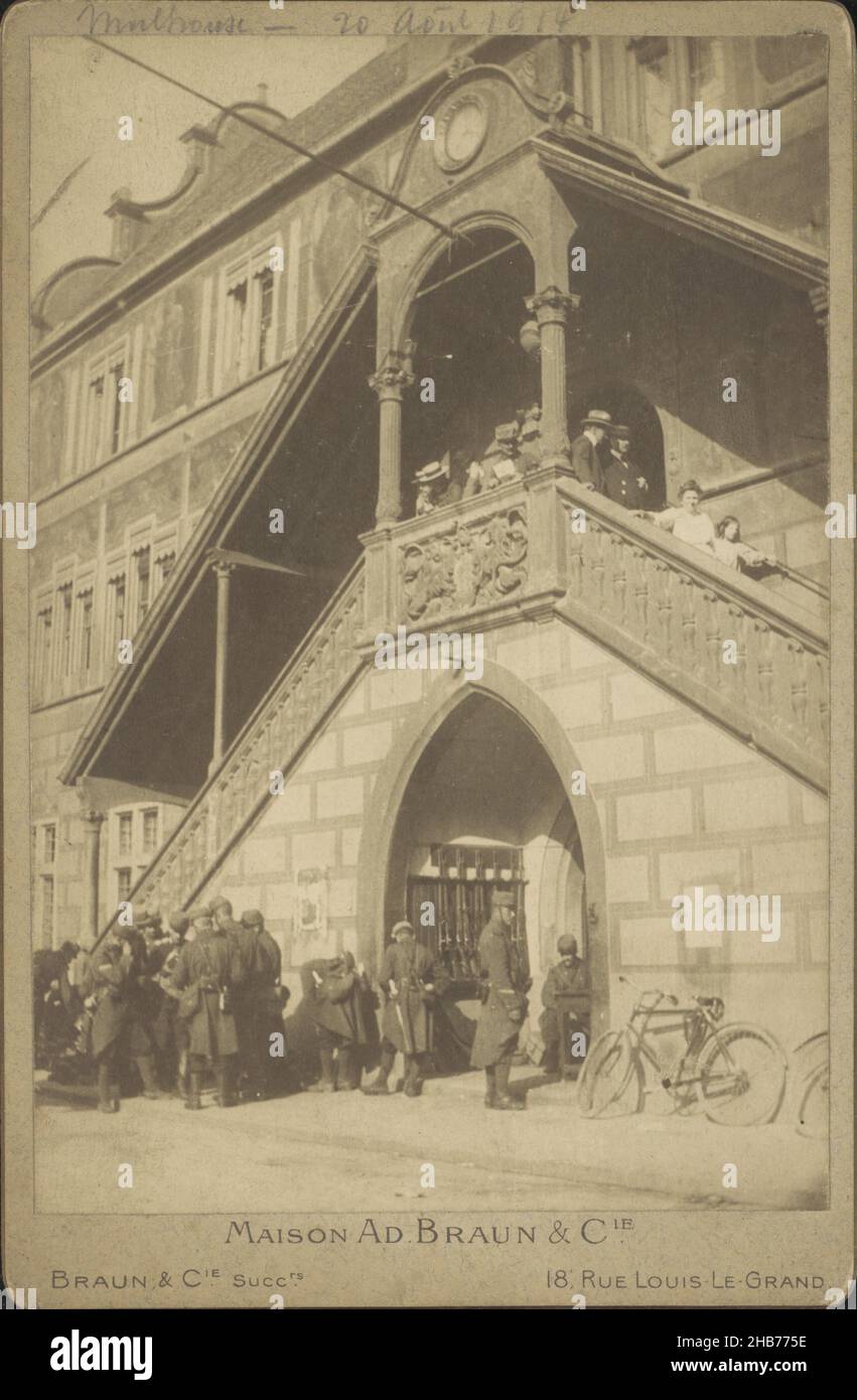 Mobilization of French soldiers in Mulhouse, Soldiers standing by an outside staircase., publisher: Adolphe Braun & Cie., France, 20-Aug-1914, paper, albumen print, height 146 mm × width 98 mm Stock Photo