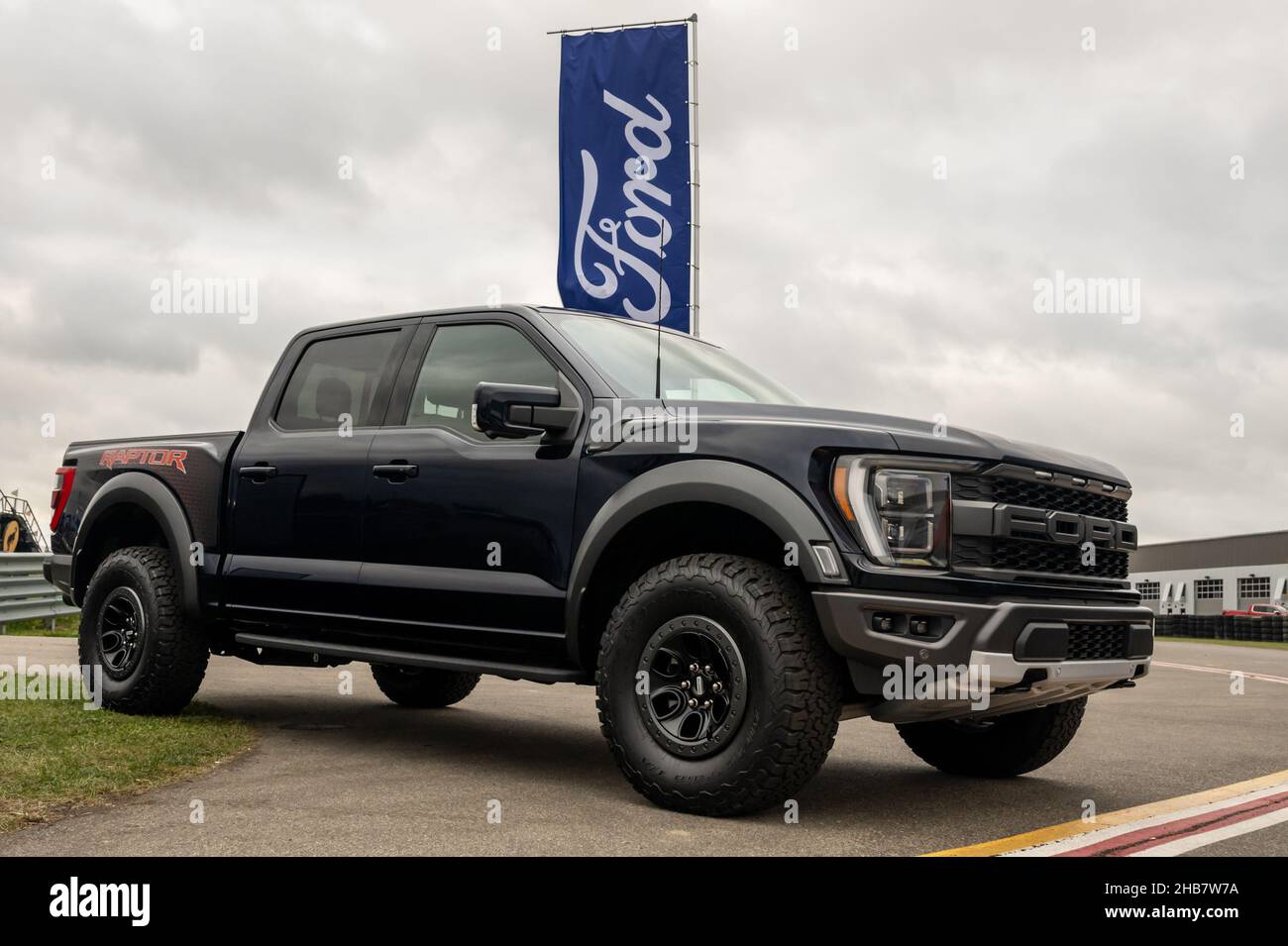 PONTIAC, MI/USA - SEPTEMBER 22, 2021: A 2021 Ford F-150 Raptor truck at Motor Bella, at the M1 Concourse, near Detroit, Michigan. Stock Photo