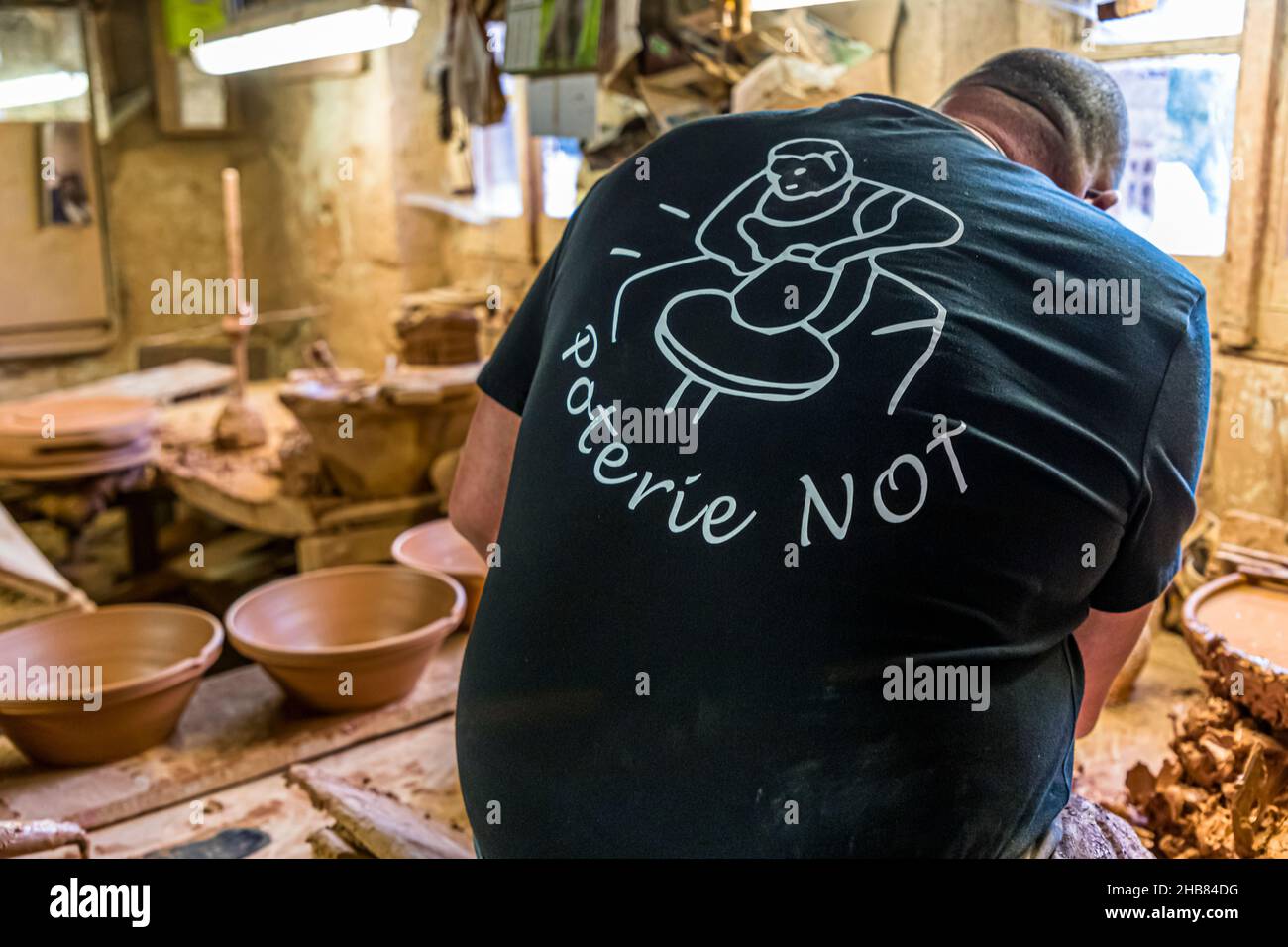 Poterie NOT in Mas-Saintes-Puelles, France. Cassole is the earthen ceramic mold in which the cassoulet is prepared Stock Photo