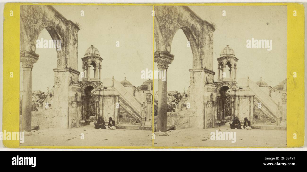 Minbar in the courtyard of the Mosque of Omar, Jerusalem, Jerusalem. - The Mosque of Omar. View in the Court with fine Saracenic Pulpit (title on object), Good's Eastern Series (series title on object), Frank Mason Good (mentioned on object), publisher: Frank Mason Good (mentioned on object), Omarmoskee, publisher: London, 1866 - 1875, cardboard, paper, albumen print, height 83 mm × width 172 mm Stock Photo