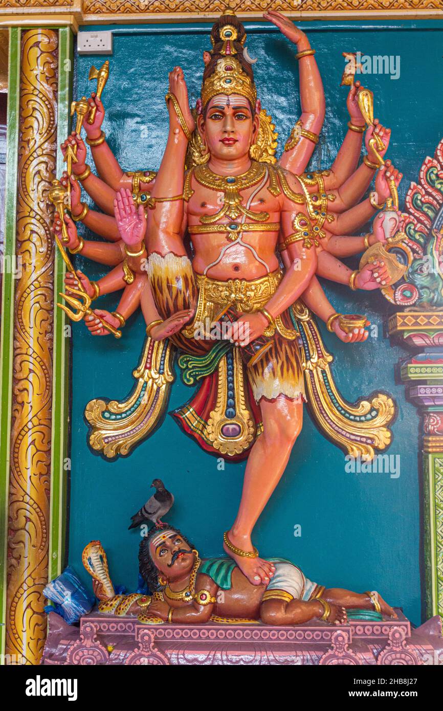 singapore-singapore-march-10-2018-hindu-deity-image-in-the-sri-vadapathira-kaliamman-temple-in-the-little-india-of-singapore-2HB8J27.jpg