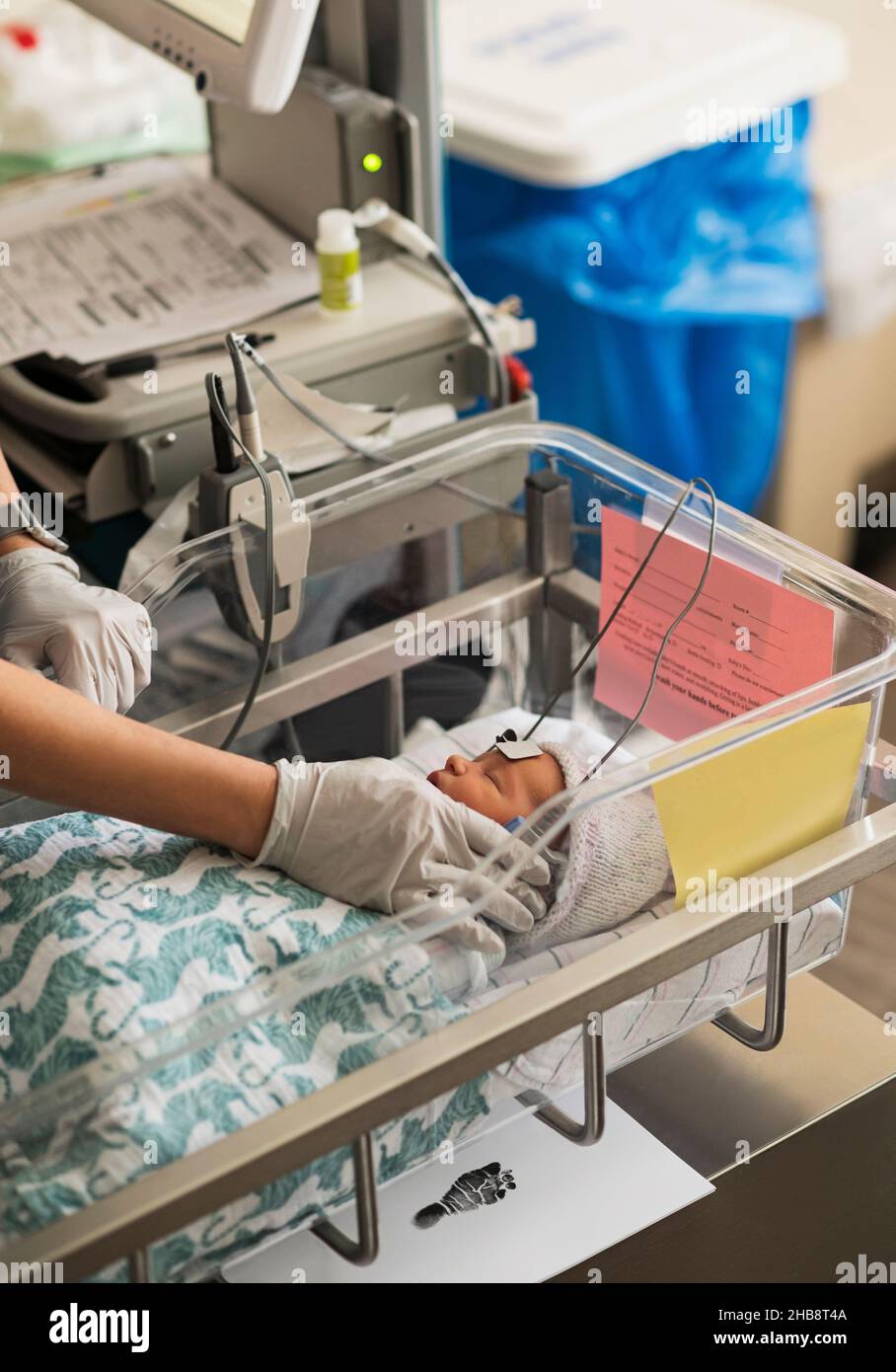 Auditory brainstem response testing hi-res stock photography and images ...