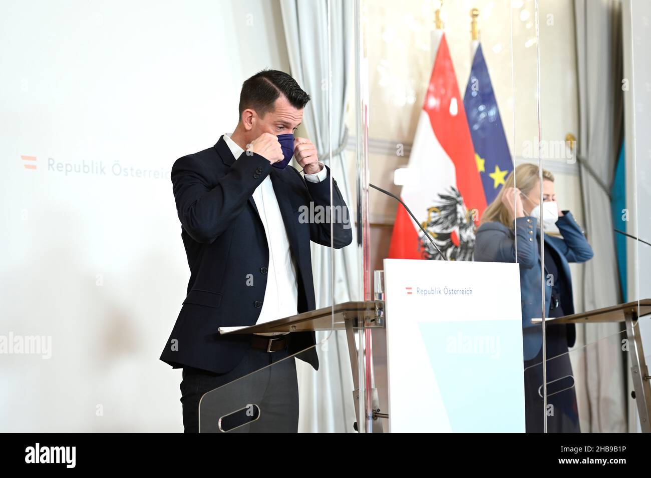 Press Statement On The Covid Regulations During The Holidays With Health Minister Wolfgang Mückstein And Family Minister Susanne Raab Stock Photo