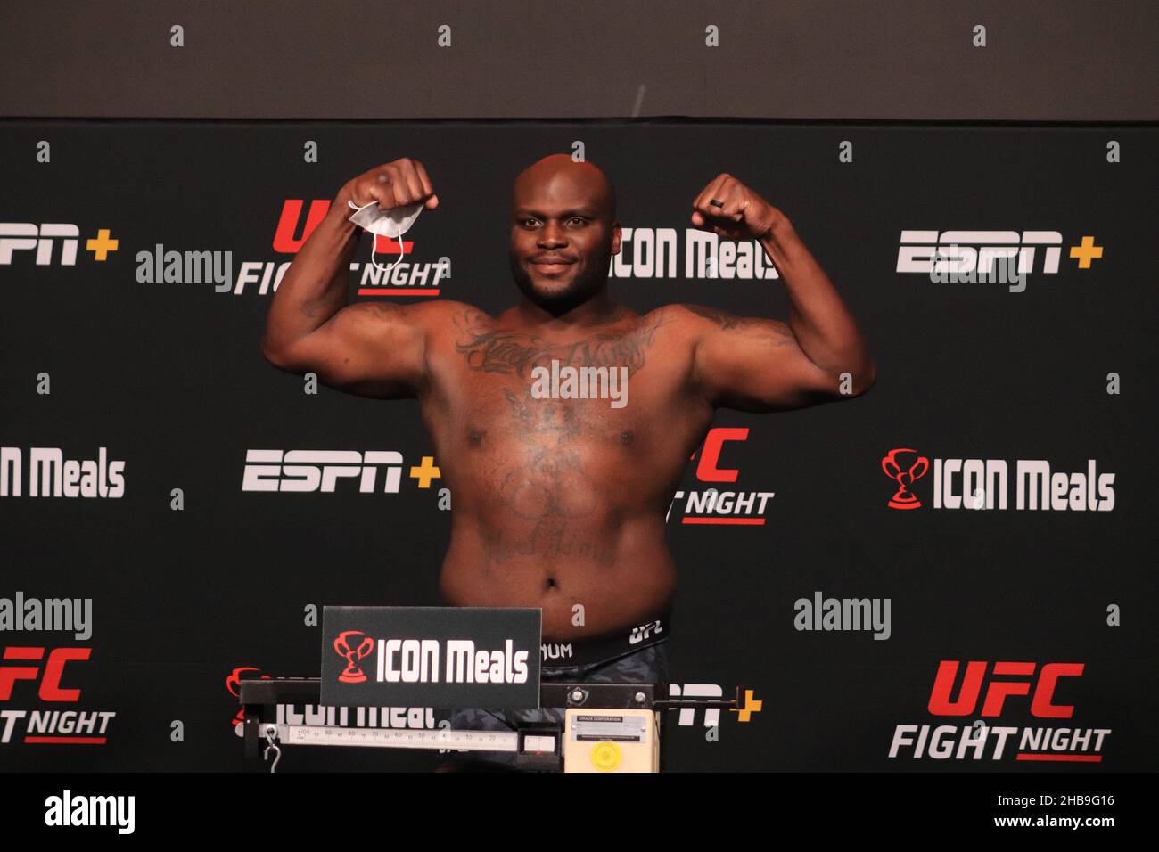 Las Vegas, USA. 17th Dec, 2021. LAS VEGAS, NV - DECEMBER 17: Derrick Lewis poses on the scale during the UFC Vegas 45: Lewis v Daukaus Weigh-in at UFC Apex on December 17, 2021 in Las Vegas, Nevada, United States. (Photo by Diego Ribas/PxImages) Credit: Px Images/Alamy Live News Stock Photo