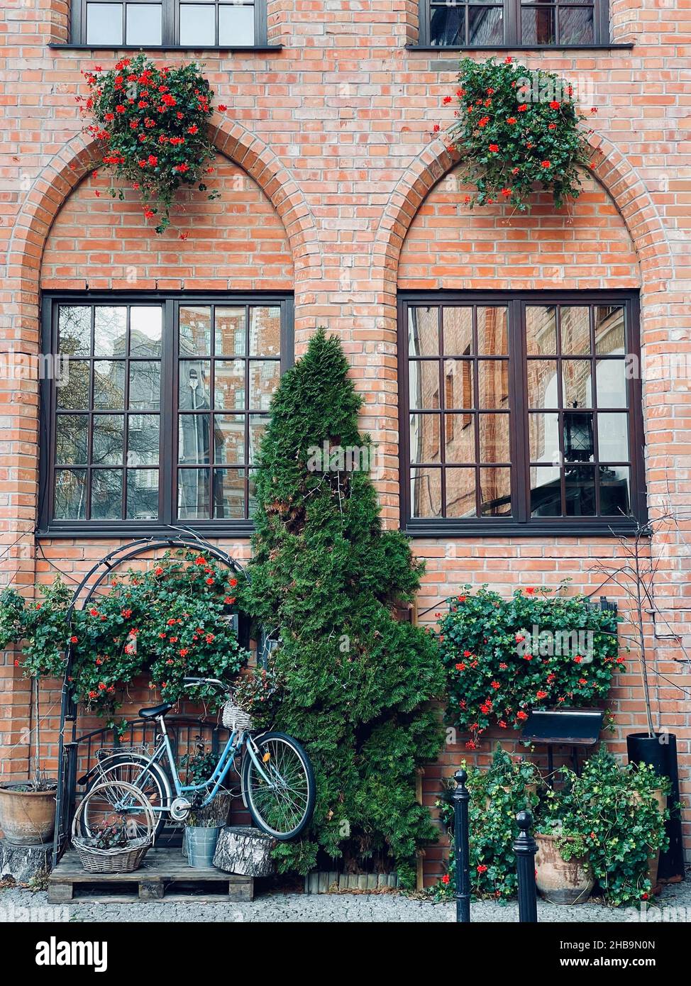 Wall greenery hi-res stock photography and images - Alamy