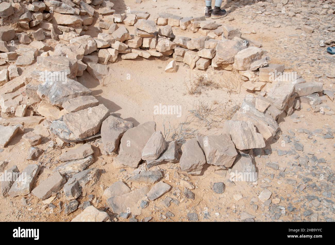 Prehistoric granary and threshing floor site in the Uvda Valley desert region, Negev, Israel. These sites have been dated to the Bronze age (6thâ€“3rd millennia BC). Stock Photo