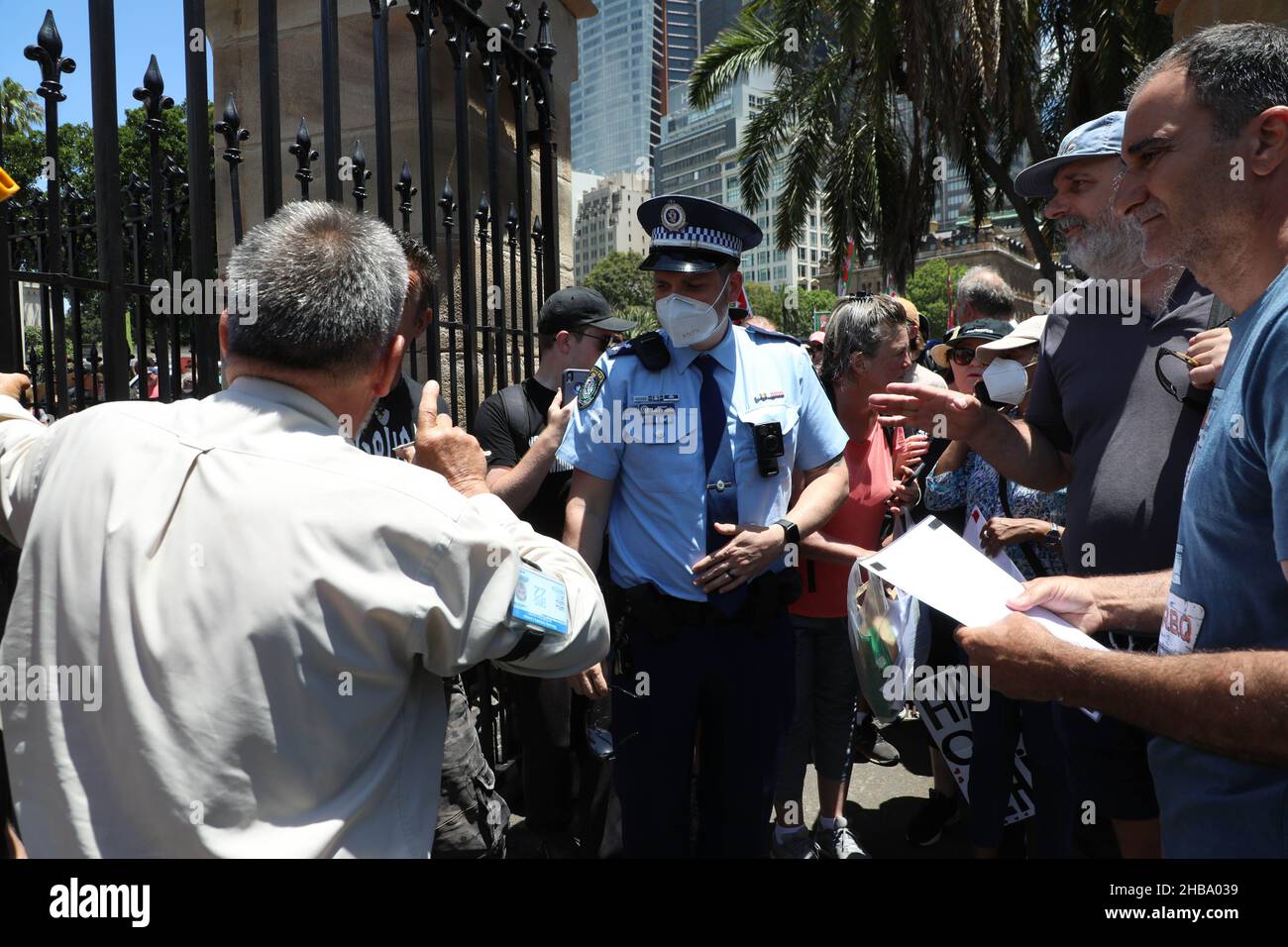 Sydney, Australia. 18th December 2021. ‘Stand to lawfully remove all parliament ministers & issue trespass notices to Sydney New South Wales Parliament House, High Court & Governors House.’ Protest to stand against tyranny, fraud, treason & political corruption. Credit: Richard Milnes/Alamy Live News Stock Photo