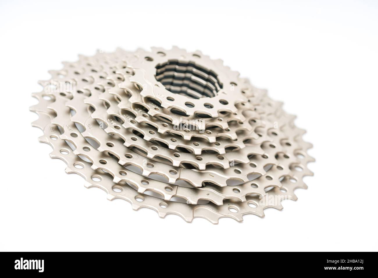 Gears, sprockets and chain of a mountain sports bike Stock Photo Alamy