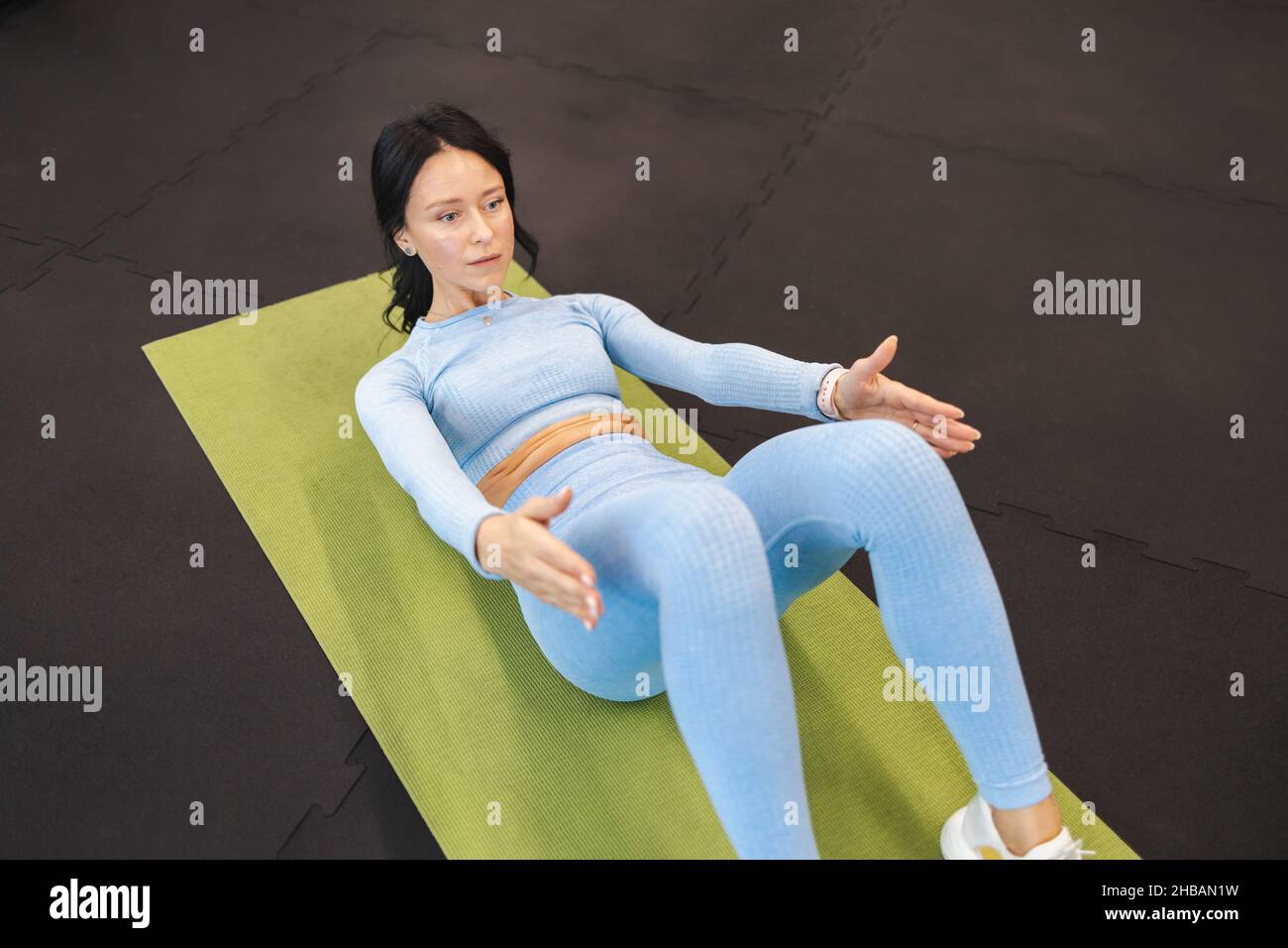 Sit up exercise hi-res stock photography and images - Alamy