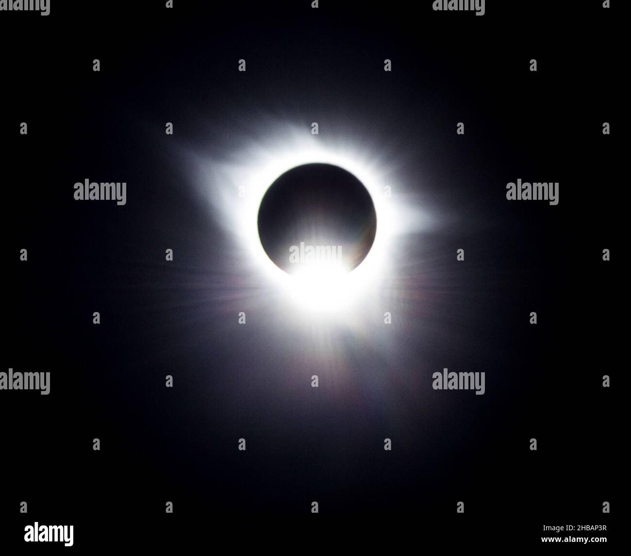 2017 Solar Eclipse Diamond Ring Effect taken at  Scotts Bluff National Monument, Nebraska, USA. The Diamond Ring Effect occurs just before/after otality as the sun peeks around the moon. The effect is also called Bailey's Beads. A unique, optimised version of an NPS image, Credit: NPS/B. Poffenberger Stock Photo