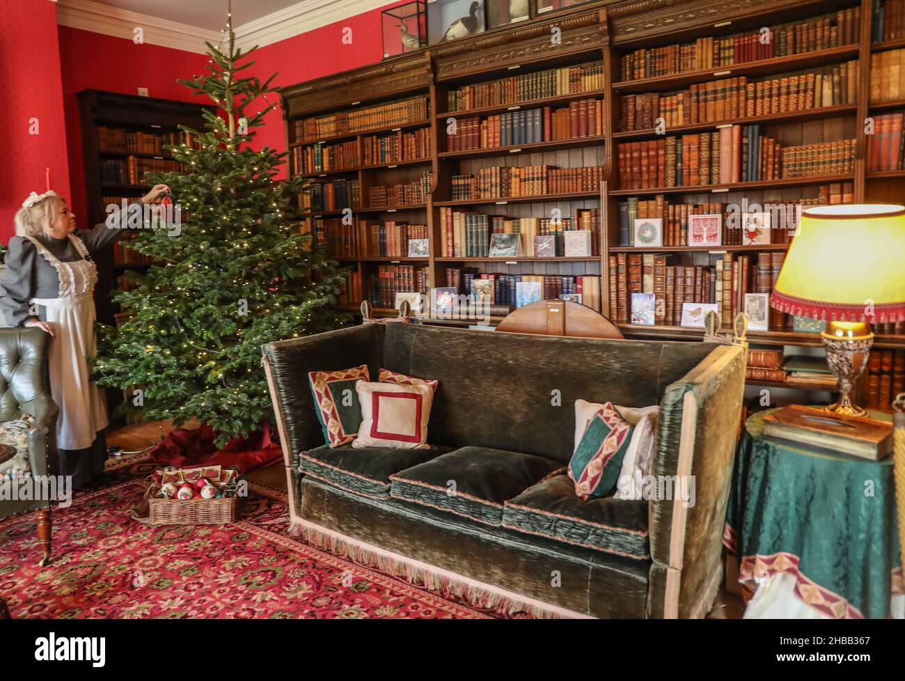 Victorian house xmas decorations hires stock photography and images