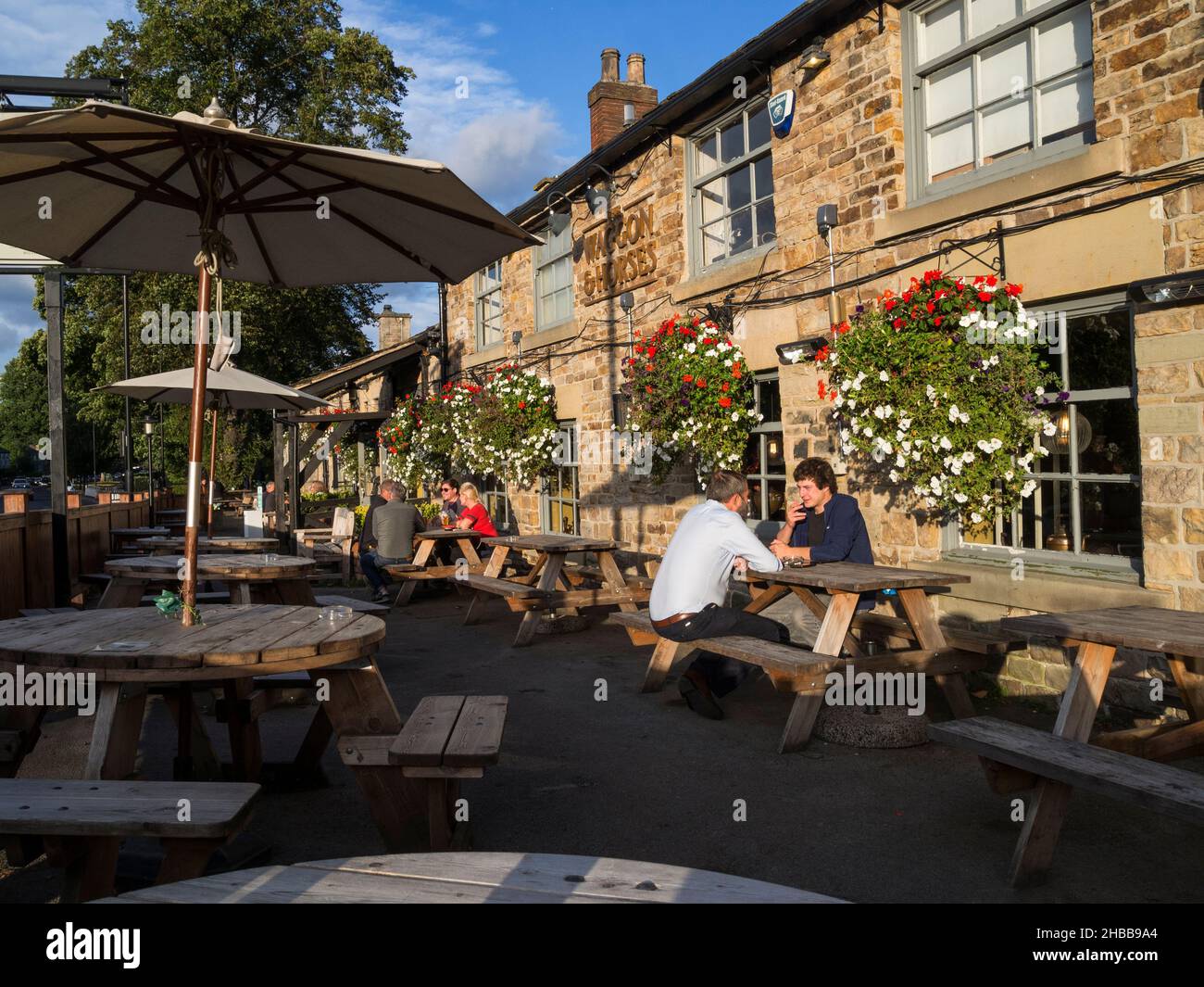 Wagon & Horses Pub and Outdoor Terrace, Millhouses, Sheffield Stock Photo