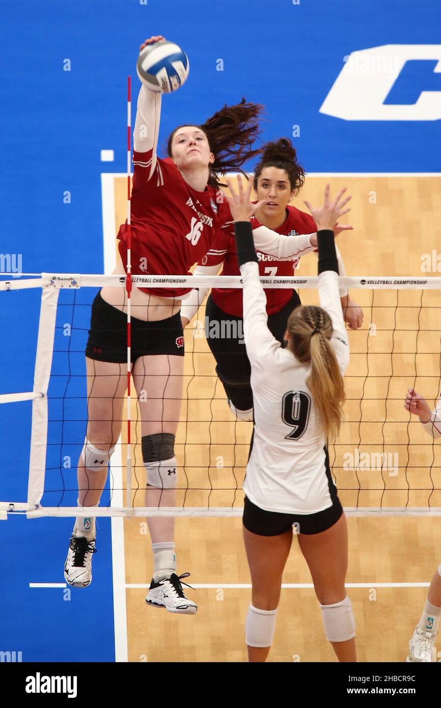 Columbus, OH, USA. 16th Dec, 2021. Columbus, OH 2021/12/16 DANA