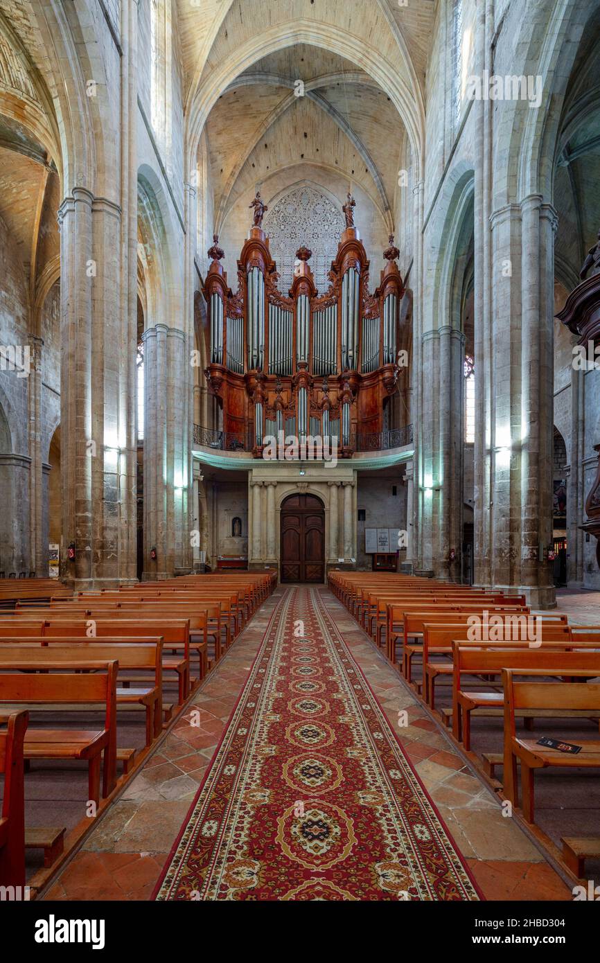 France, Var (83) Saint-Maximin-la-Sainte-Baume, Isnard organ of the Sainte-Marie-Madeleine basilica, started in 1295 and completed in 1532, is the mos Stock Photo