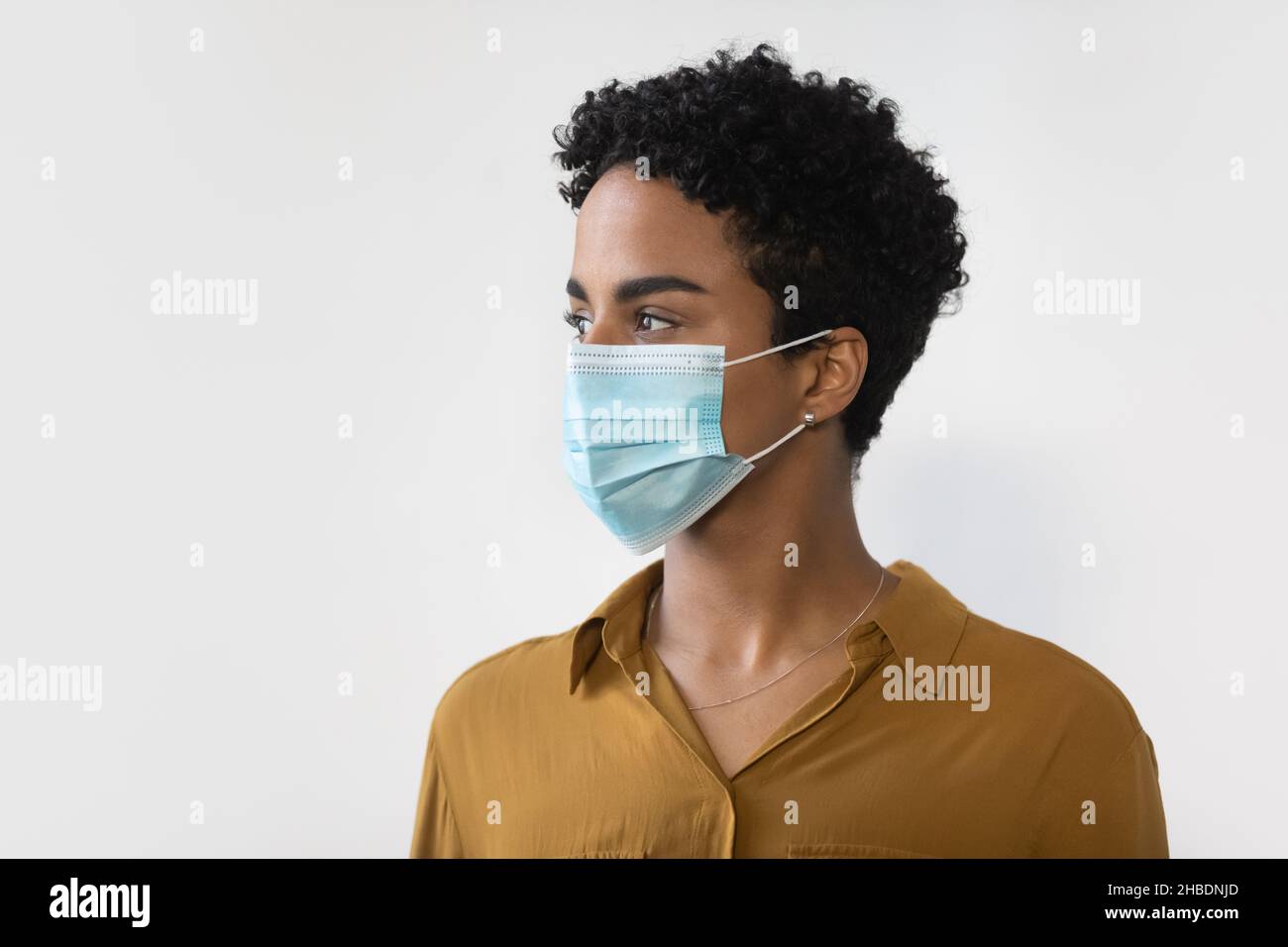 African woman in facemask hi-res stock photography and images - Alamy