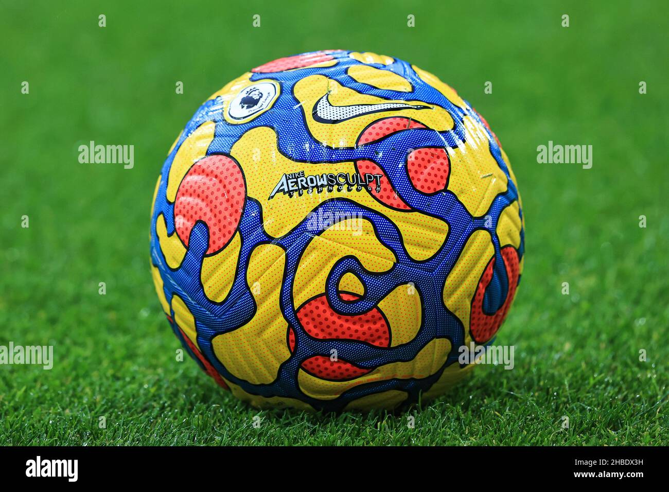 Ball nike flight hi-res stock photography and images - Alamy