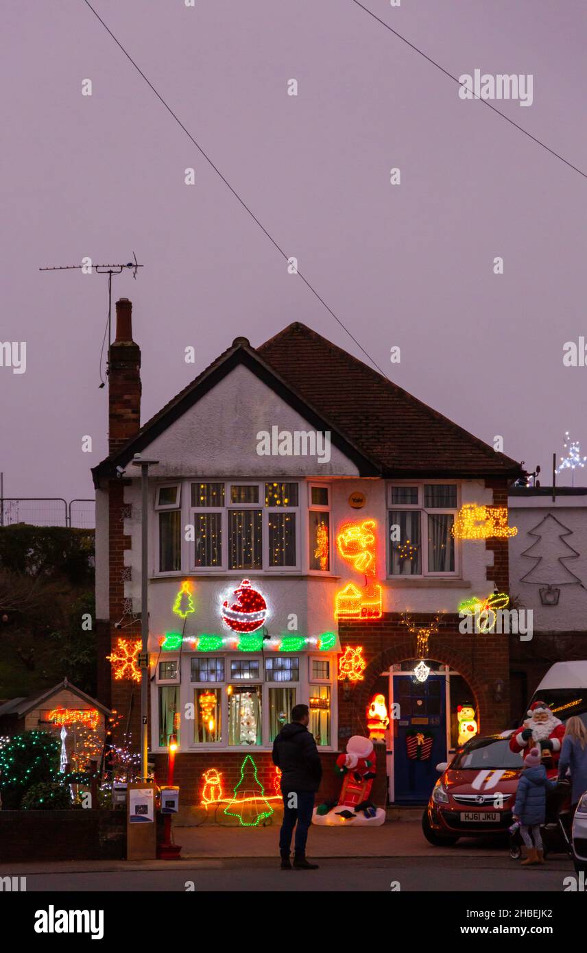 Parkstone, Poole, Dorset, UK. 19th December, 2021. The last weekend