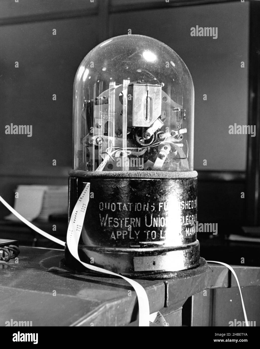 Ticker tape machine hi-res stock photography and images - Alamy