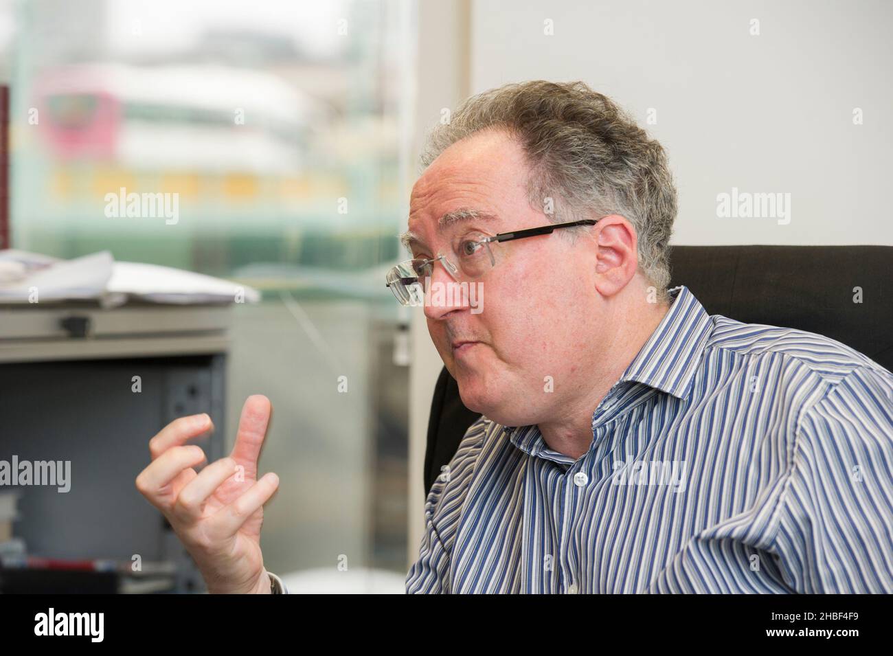 British financial journalist hi-res stock photography and images - Alamy