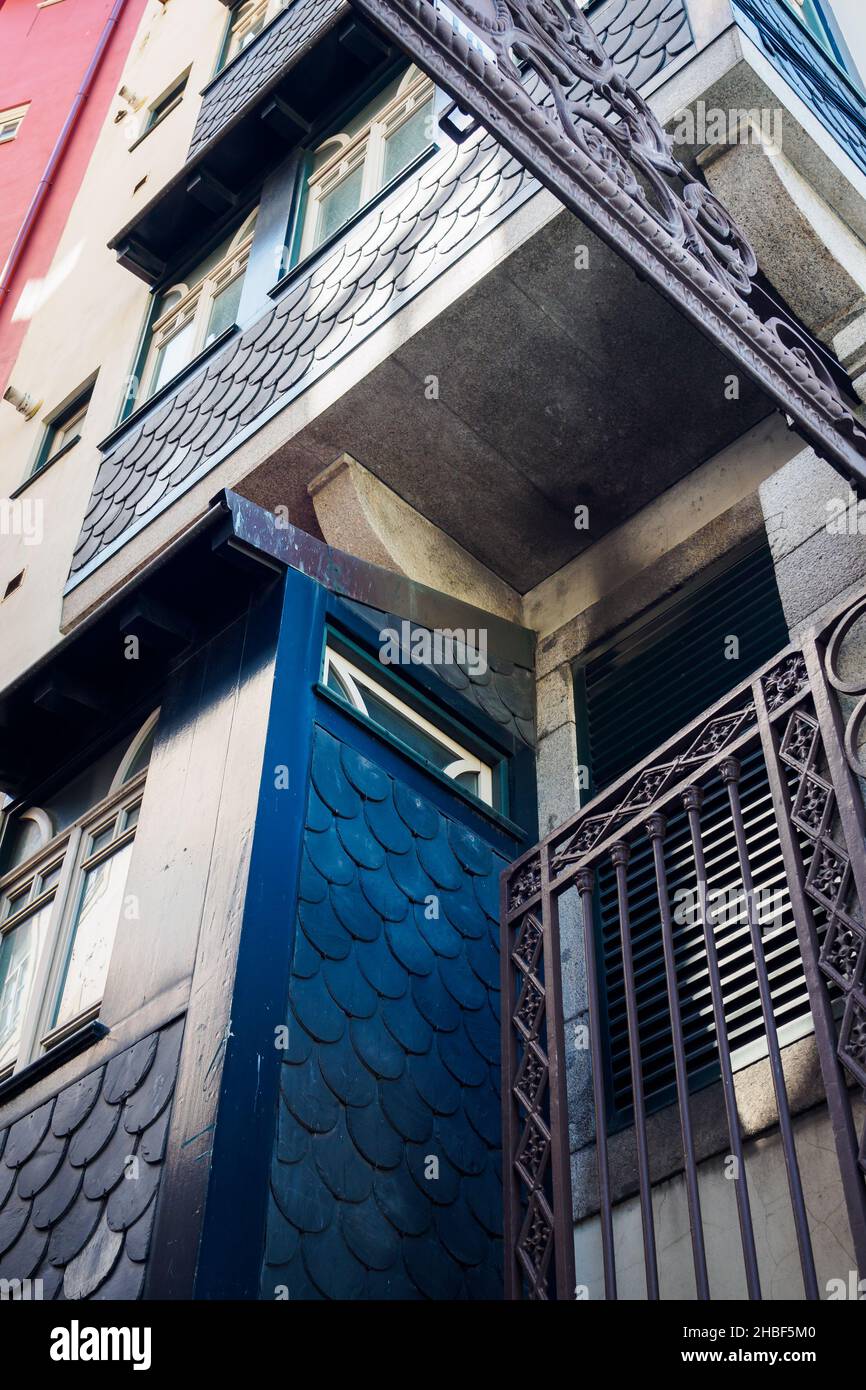 Art deco building in the streets of Porto, Portugal Stock Photo Alamy