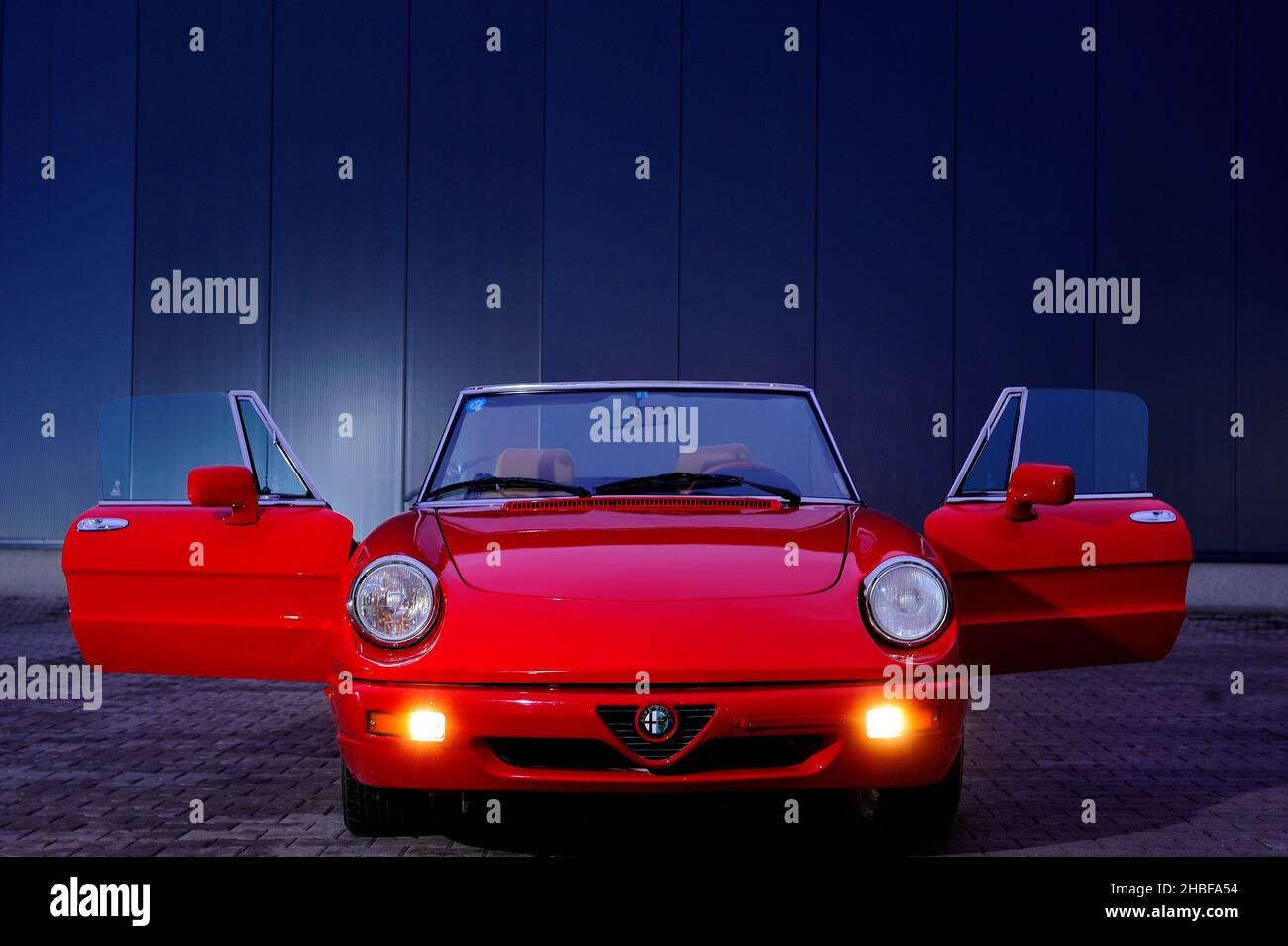 Alfa Romeo Spider Veloce, oldtimer, car, classic, Alfa Romeo, Pininfarina, nostalgia, old, race, rally,Alfa Romeo Spider Dynamik & Dolce Stock Photo