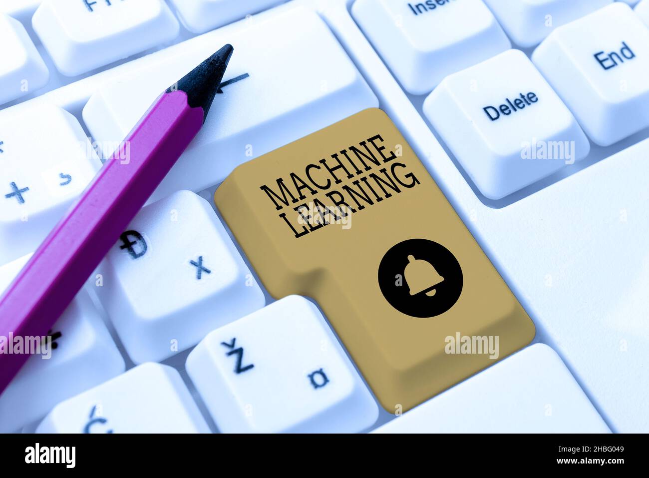 Conceptual caption Machine Learning. Word for give computers the ability to be taught with data Typing Game Program Codes, Programming New Playable Stock Photo