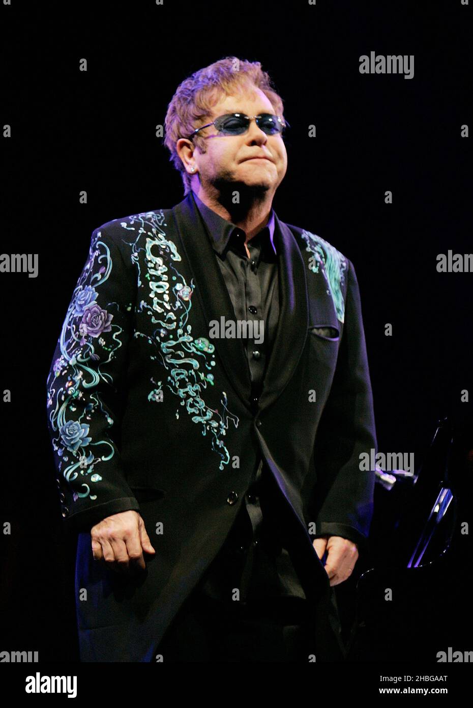 Elton john glasses hi-res stock photography and images - Page 3 - Alamy