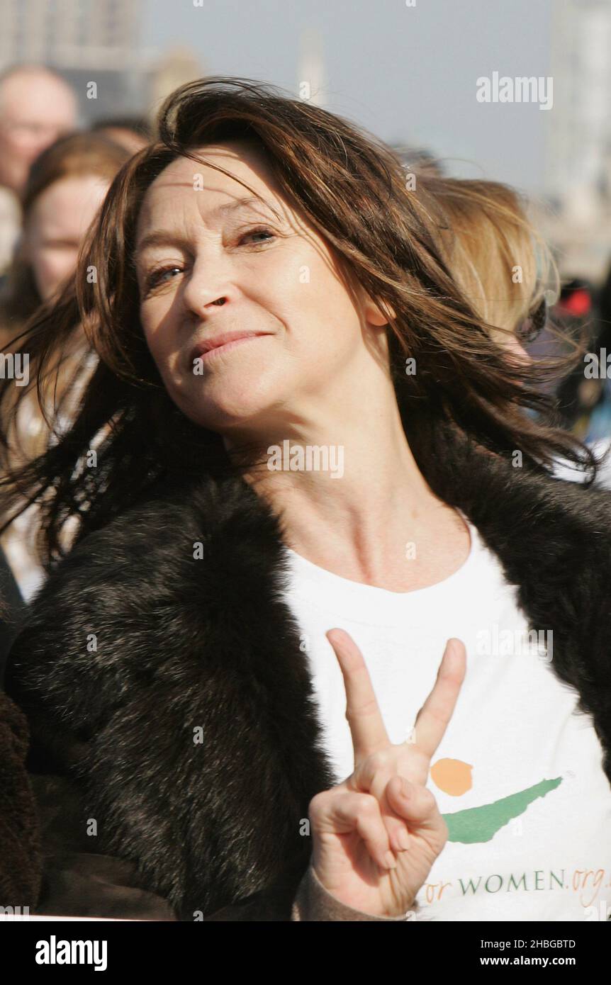 Cherie Lunghi at the Join Me On The Bridge photocall Millennium Bridge, London. Stock Photo